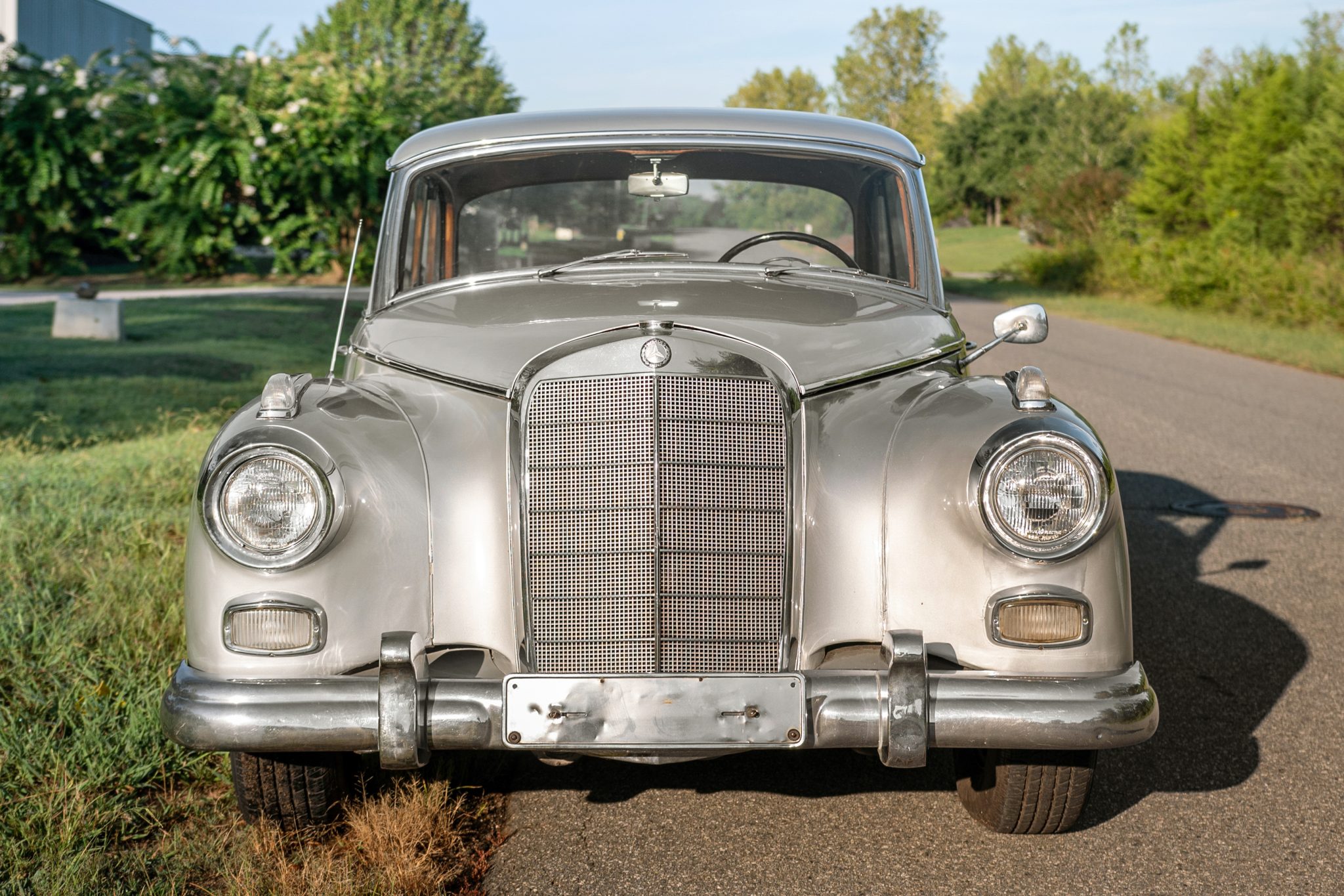 1958 Mercedes-Benz W186 & W189 Adenauer 