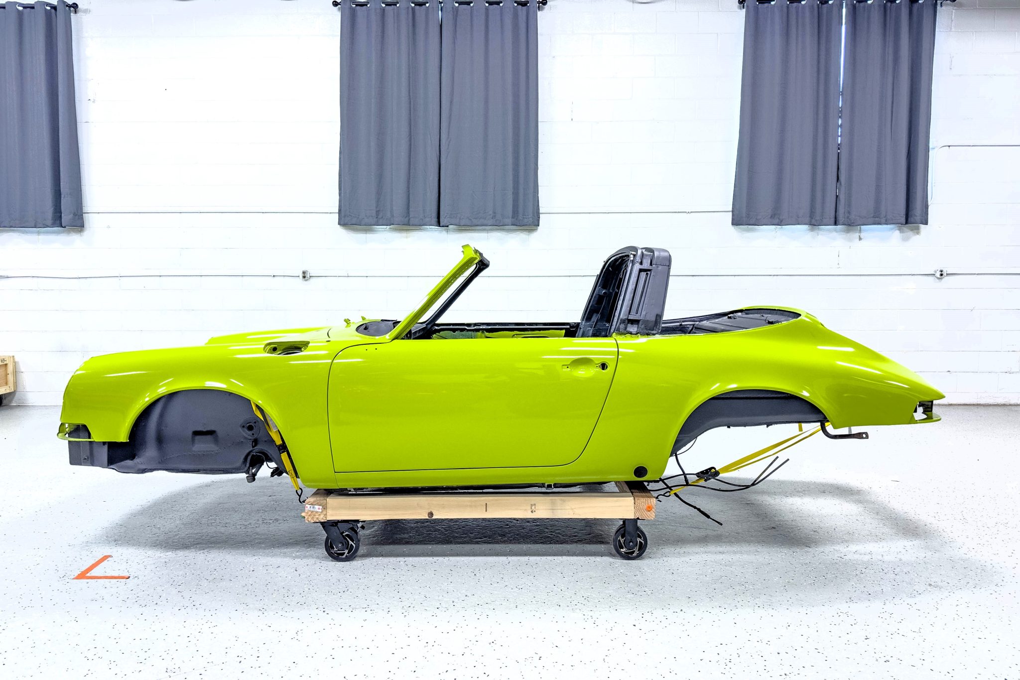 1969 Porsche LWB 911E (1969-1973) 