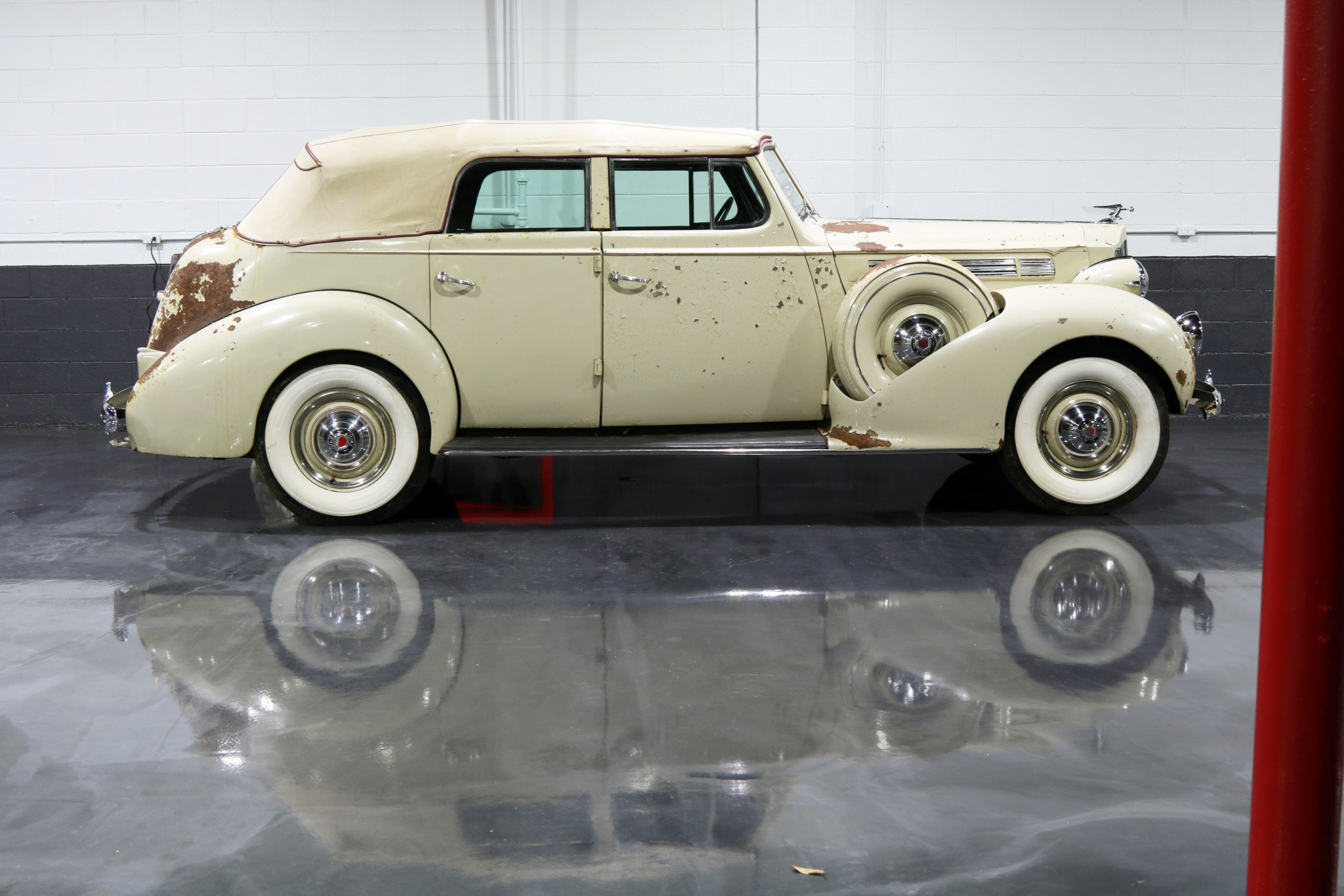 1938 Packard Eight 