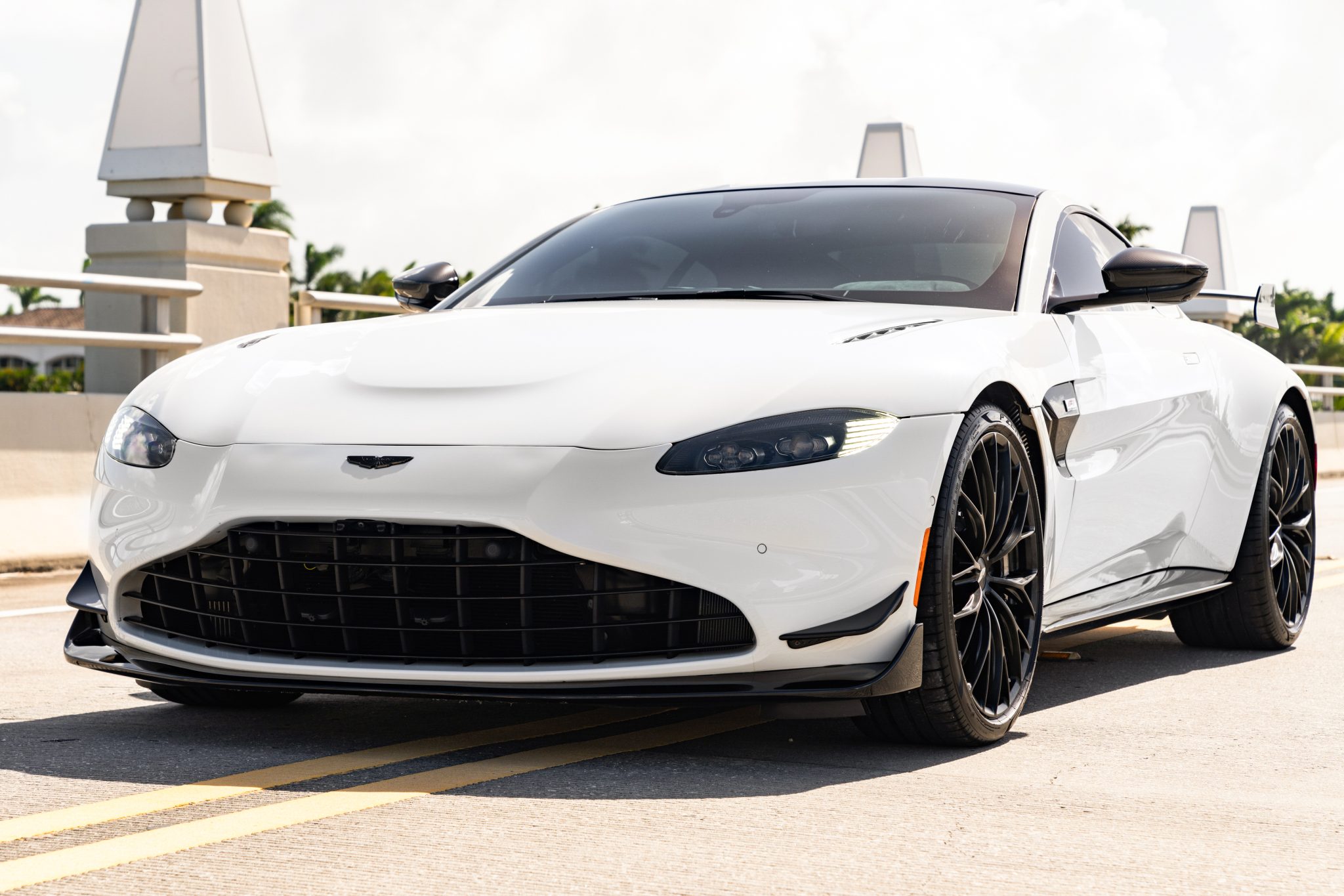 2022 Aston Martin V8 Vantage (2006+) 