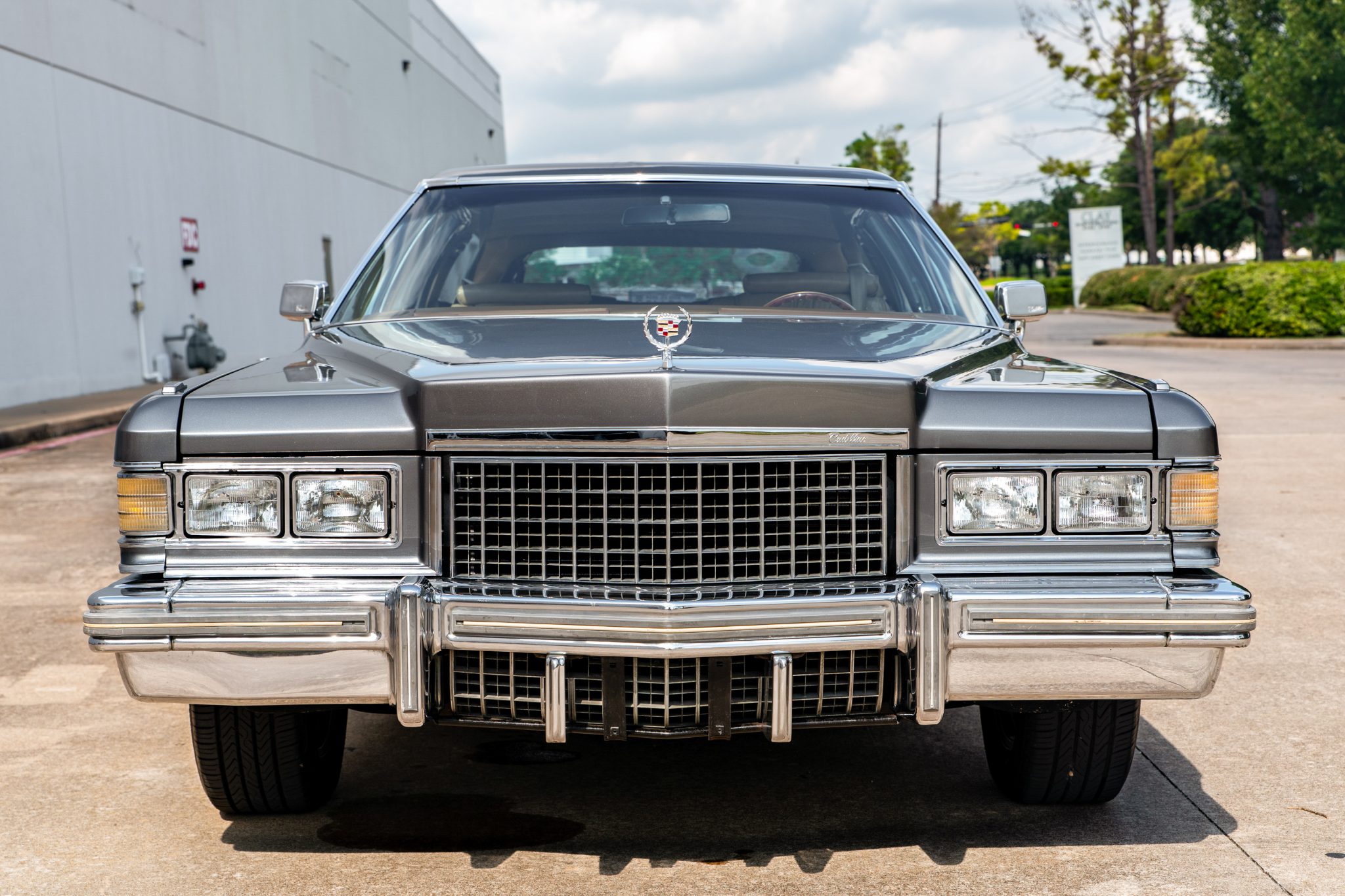 1976 Cadillac Series 75/Fleetwood 