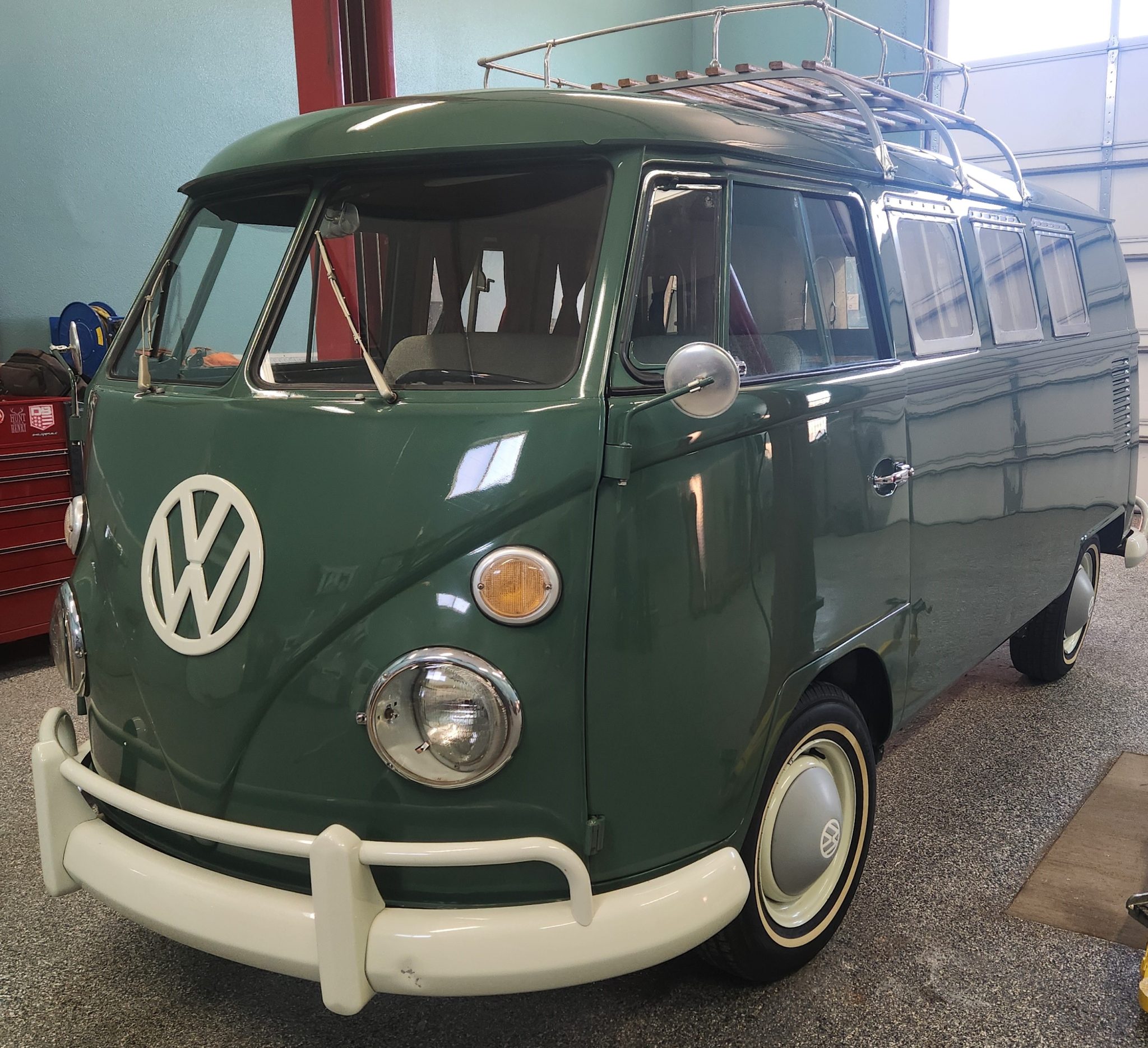 1966 Volkswagen Split-Window Bus 