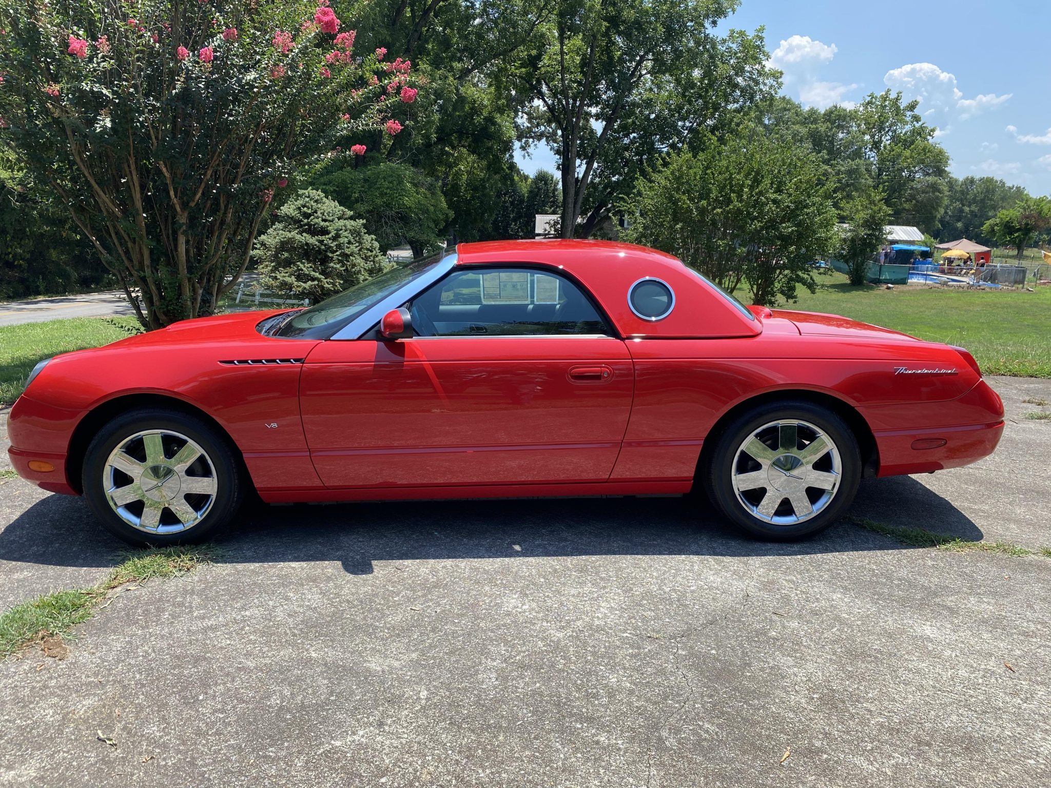2002 Ford Thunderbird (2002-2005) 