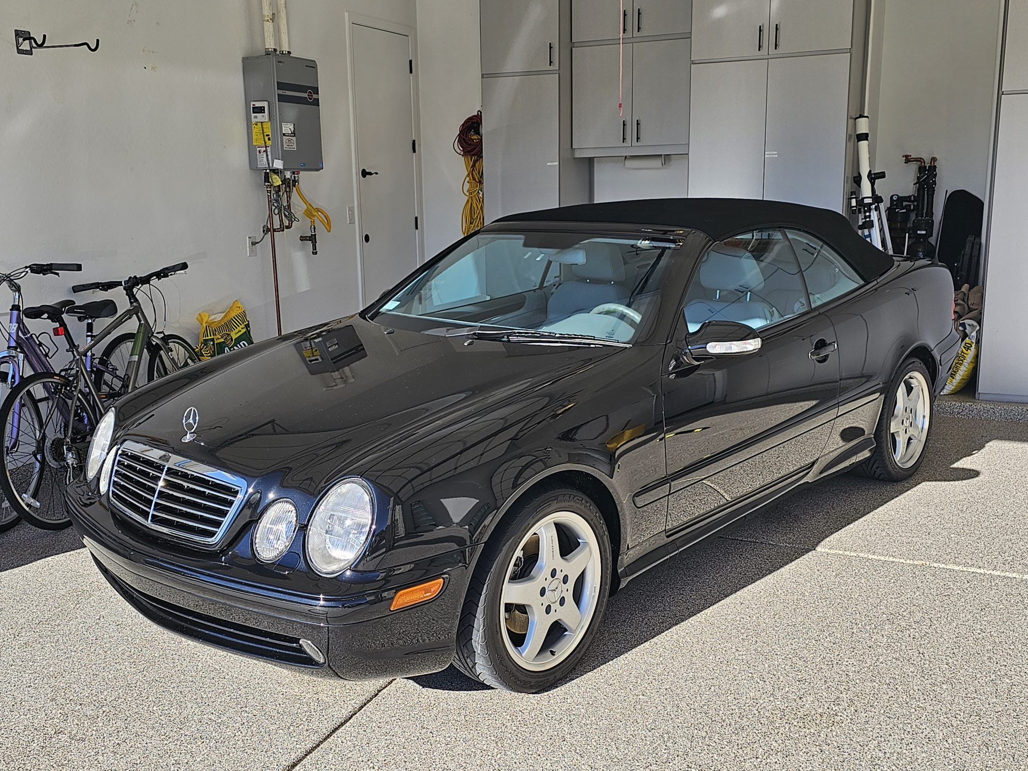 2002 Mercedes-Benz CLK-Class 