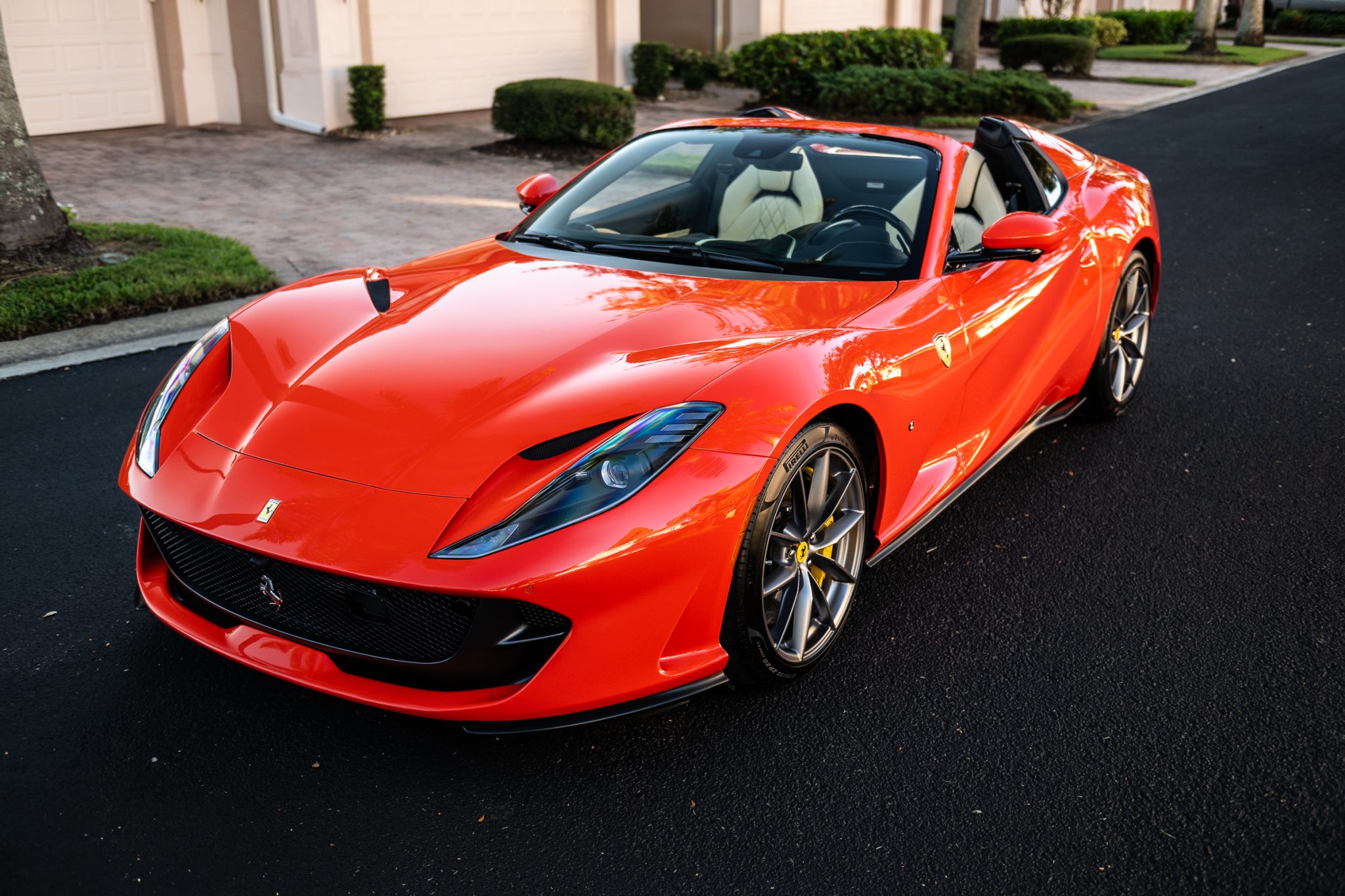 2022 Ferrari 812 Superfast & 812 GTS 