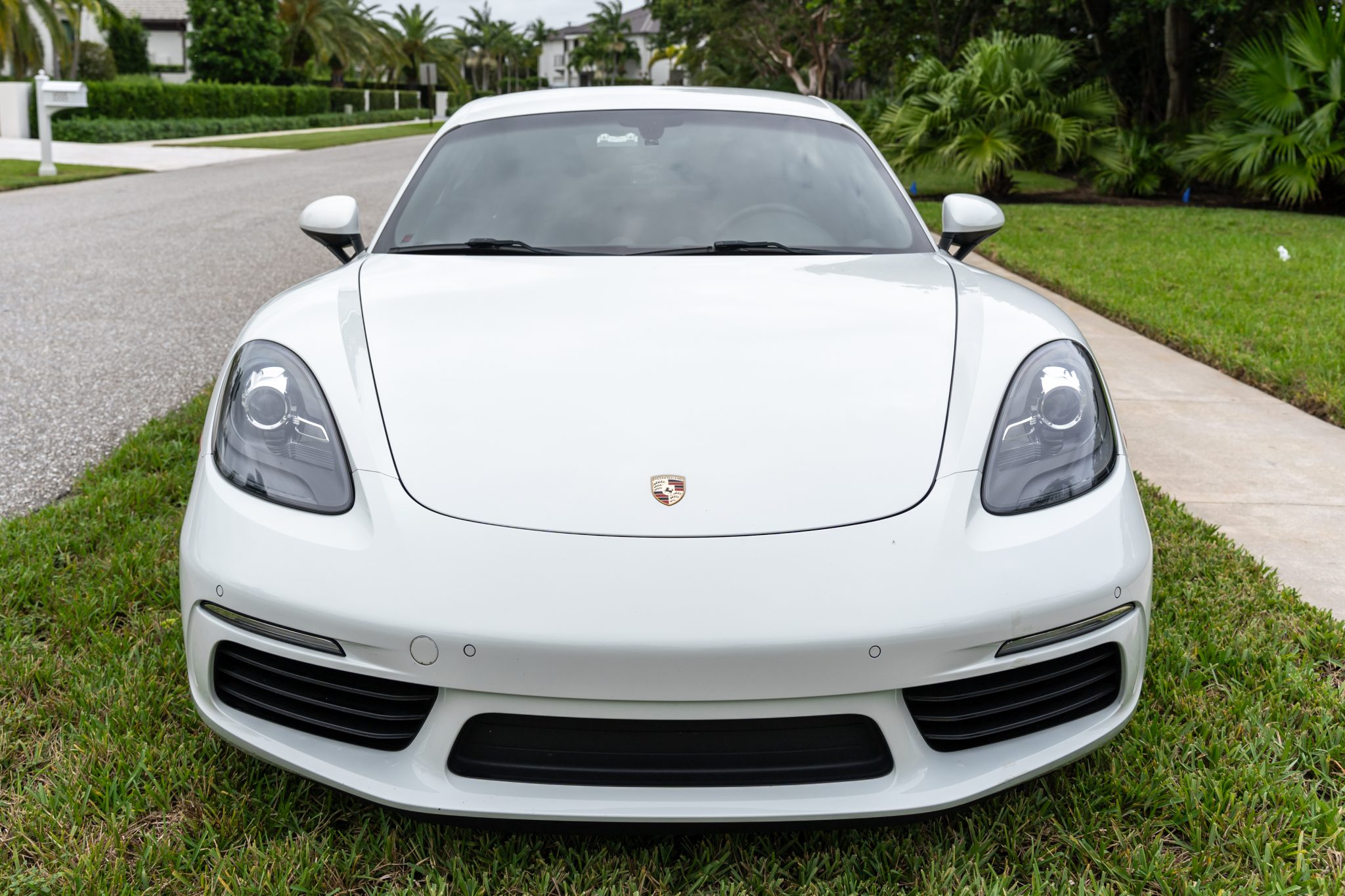 2018 Porsche 982 718 Cayman 