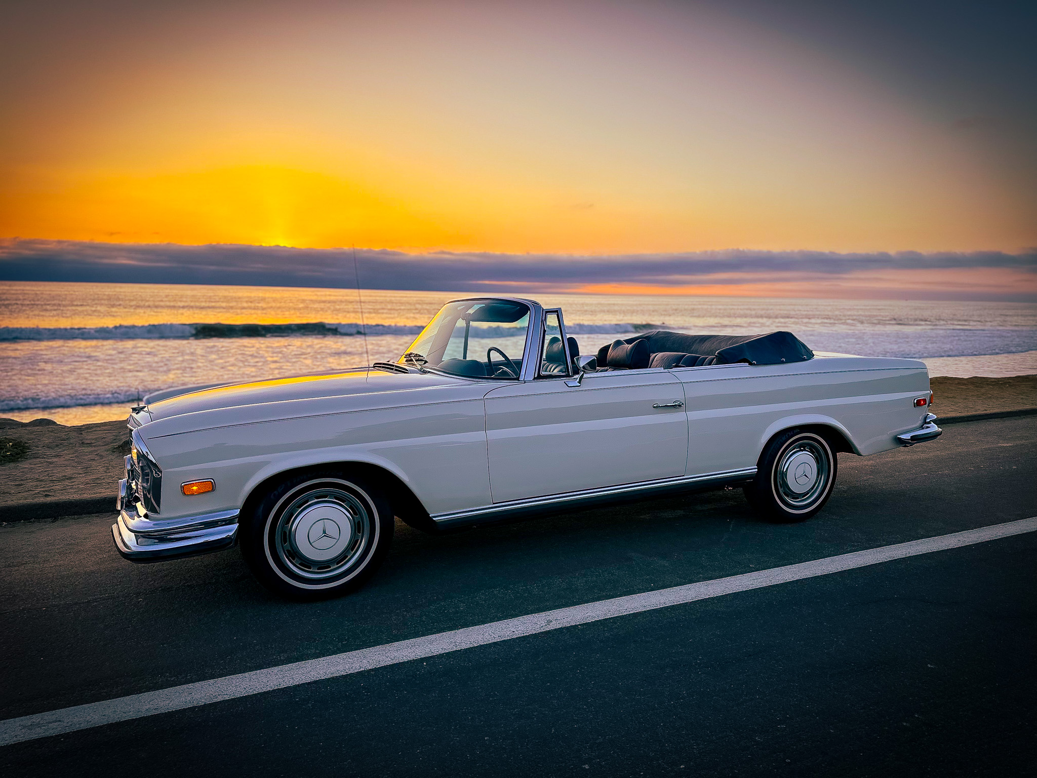 1970 Mercedes-Benz W111 Coupe & Cabriolet 
