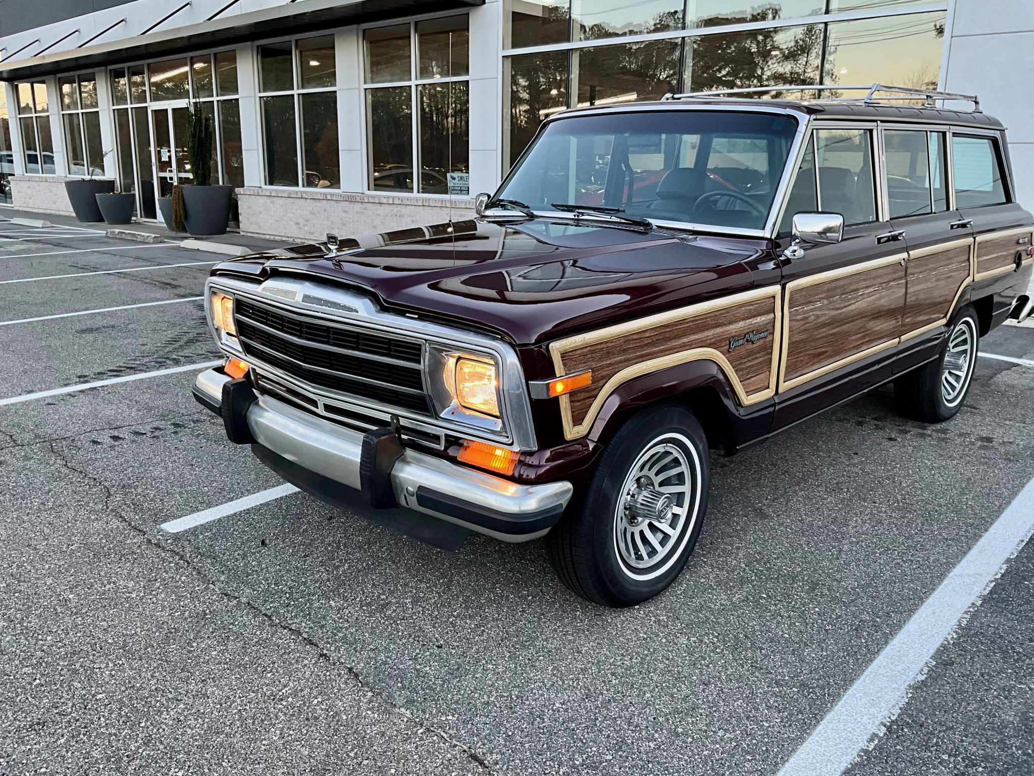 1988 Jeep SJ Grand Wagoneer 