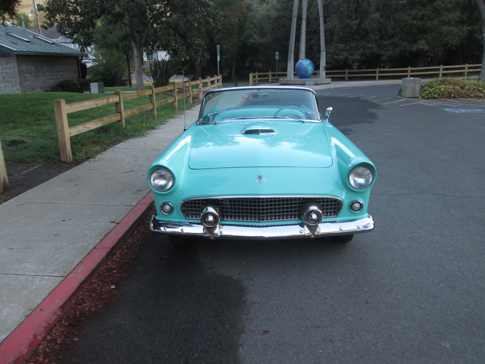 1955 Ford Thunderbird (1955-1957) 