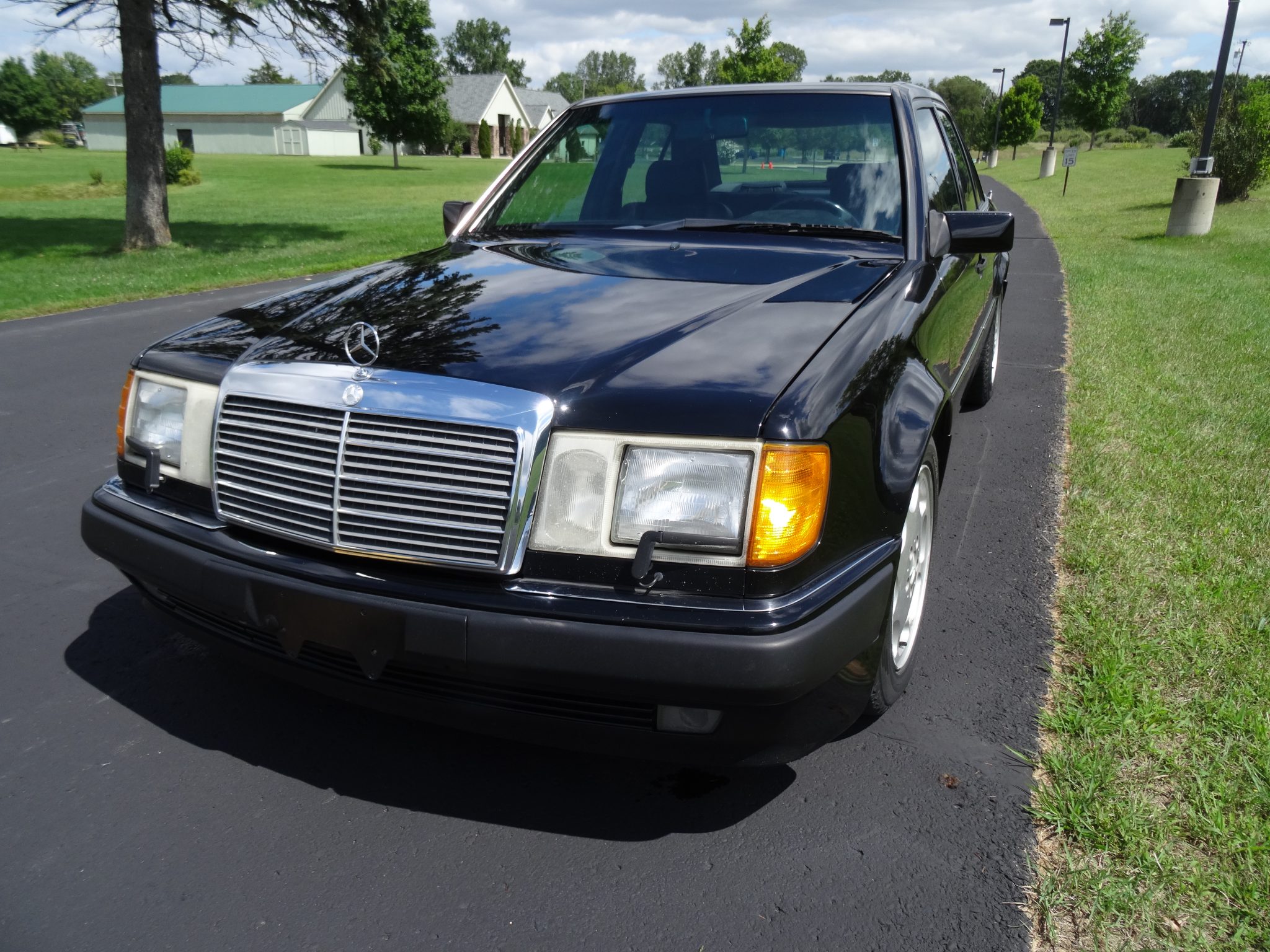 1993 Mercedes-Benz 500E & E500 