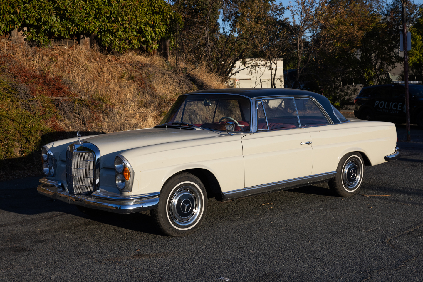 1967 Mercedes-Benz W111 Coupe & Cabriolet 