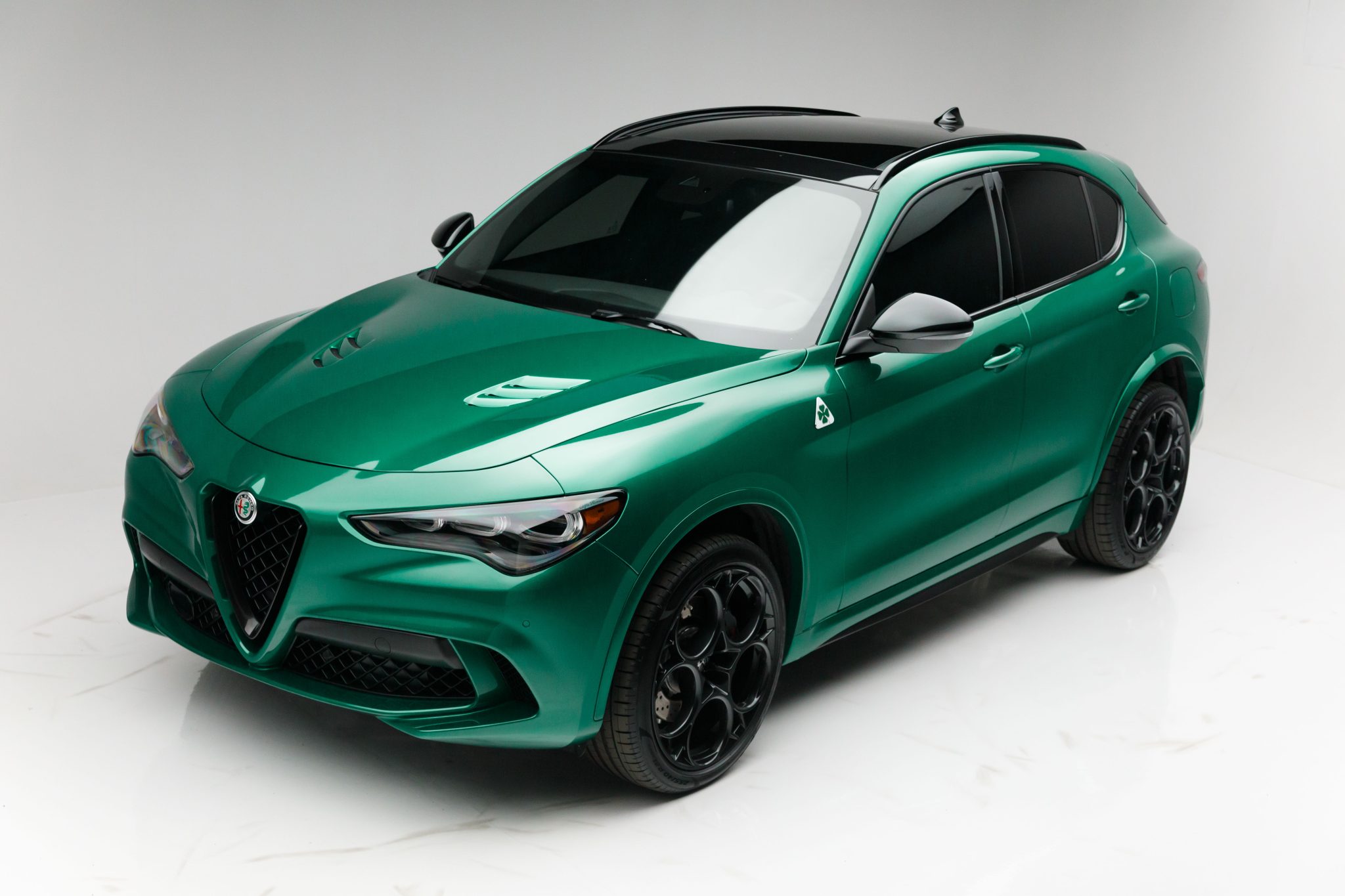 2024 Alfa Romeo Stelvio Quadrifoglio 