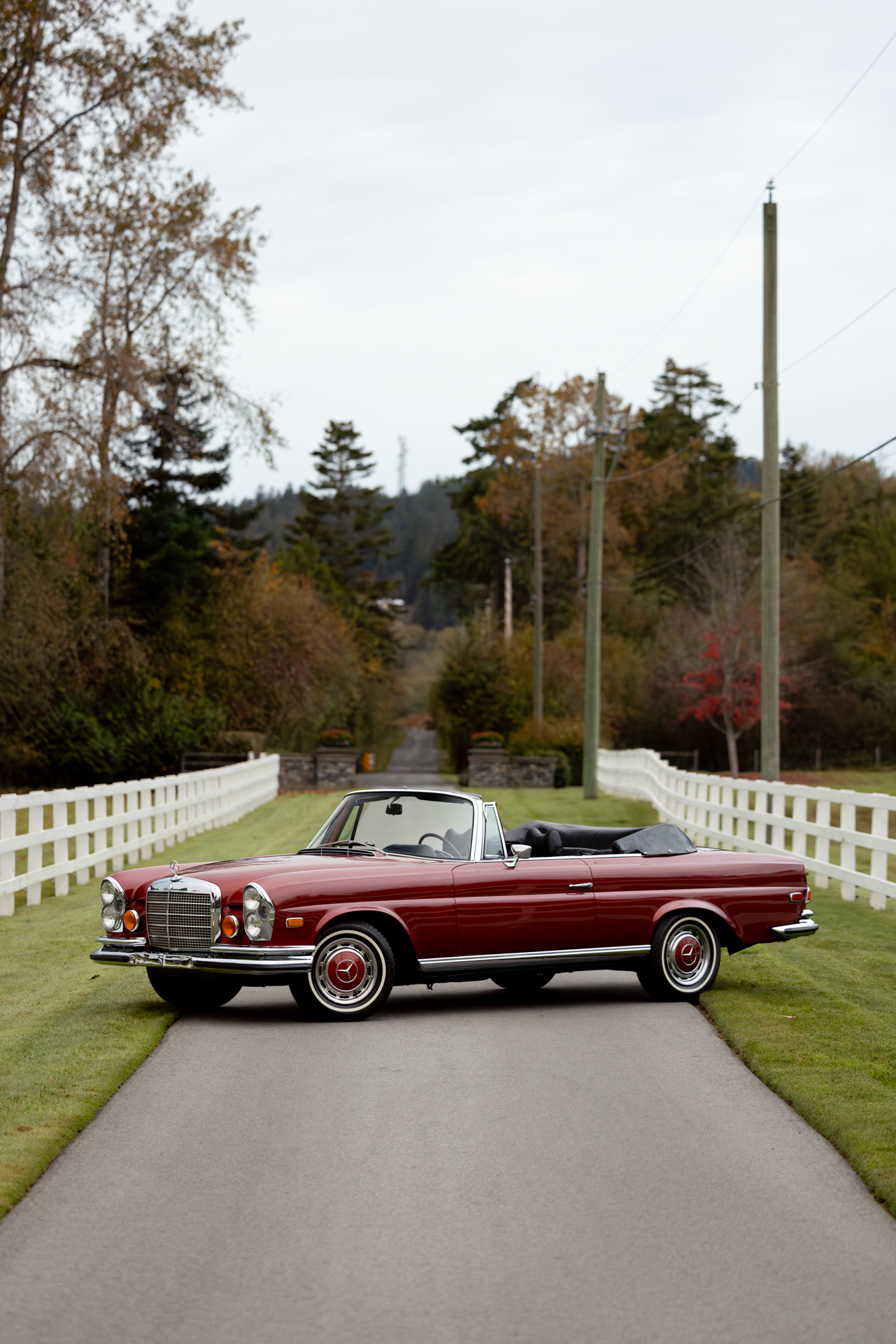 1970 Mercedes-Benz W111 Coupe & Cabriolet 