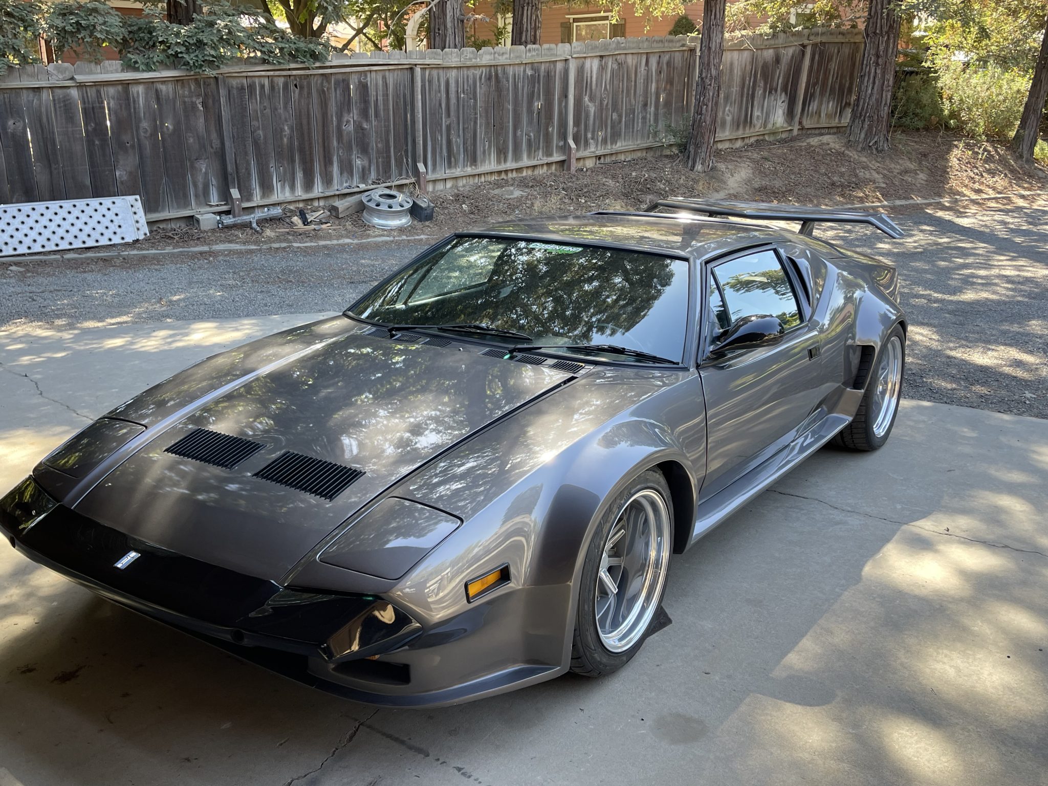 1973 DeTomaso Pantera 