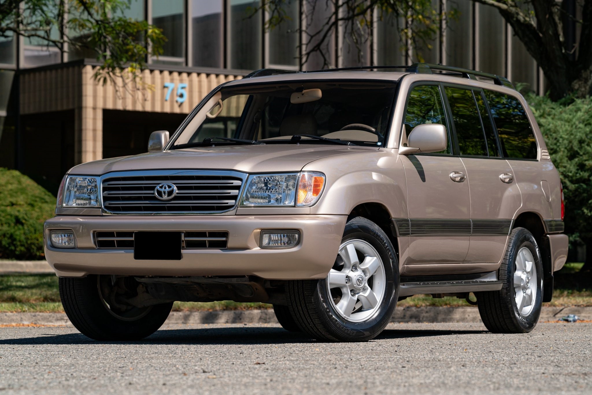 2004 Toyota Land Cruiser 100-Series 