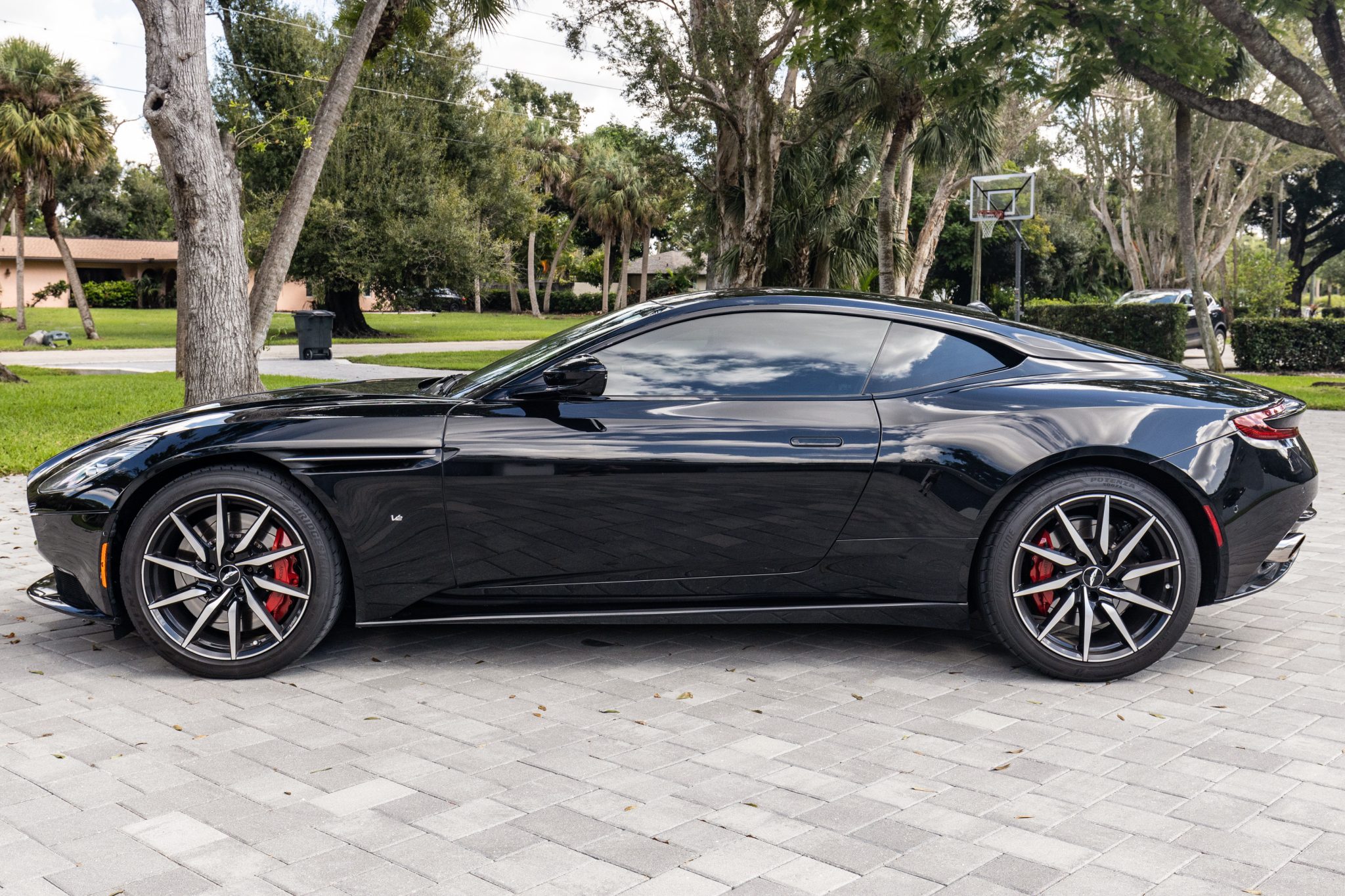 2017 Aston Martin DB11 