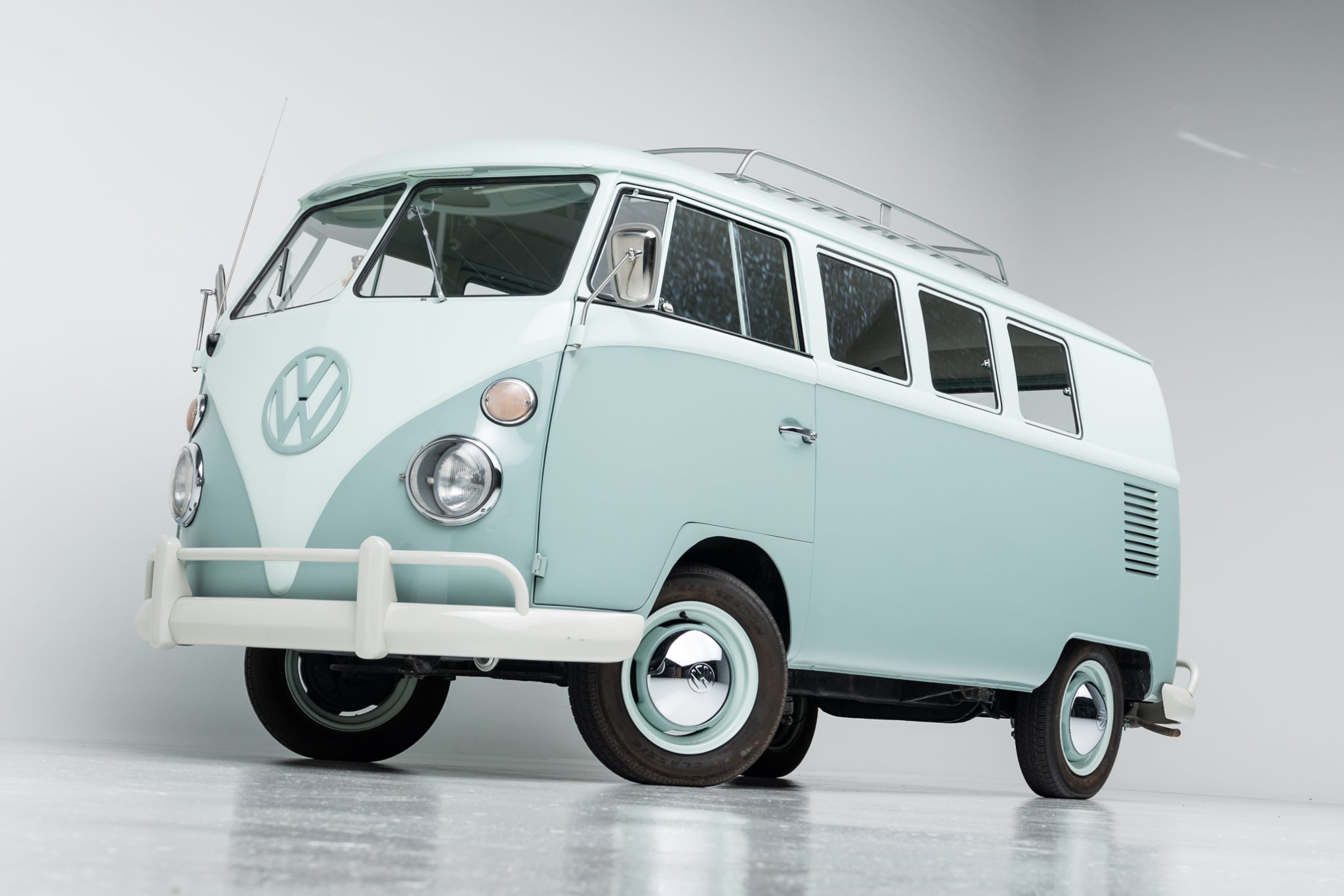 1966 Volkswagen Split-Window Bus 