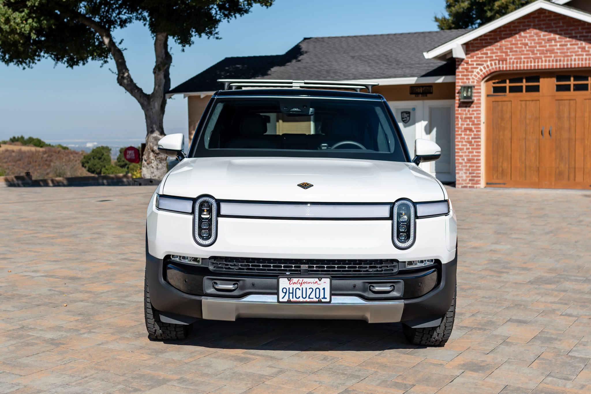 2023 Rivian R1S 