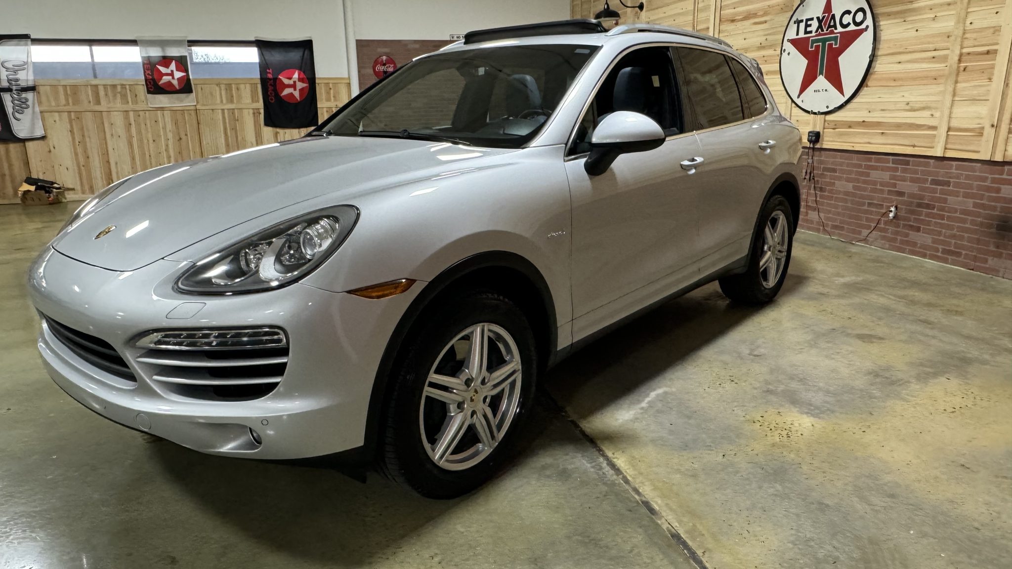 2013 Porsche 958 Cayenne (2011-2018) 