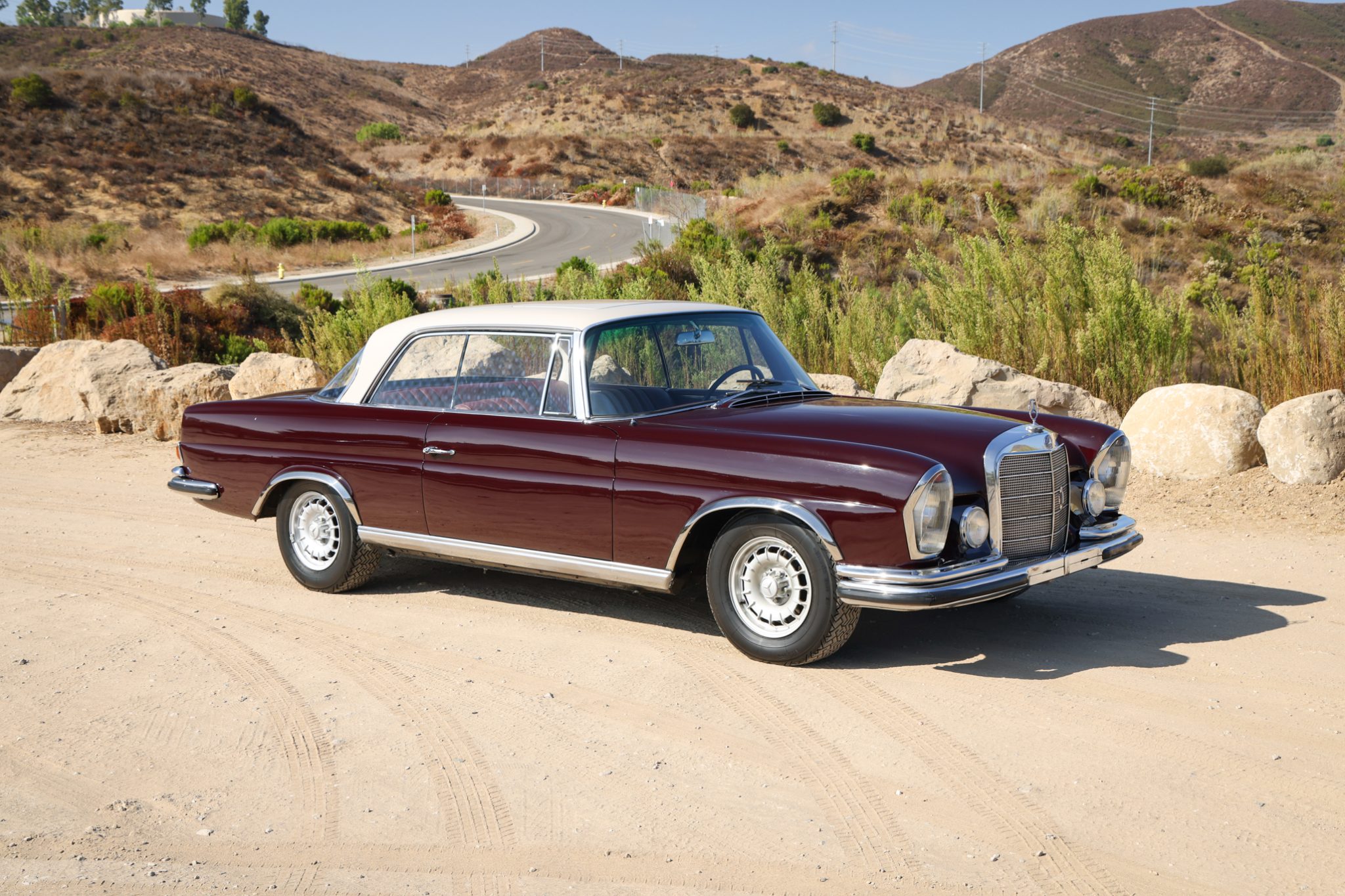 1964 Mercedes-Benz W111 Coupe & Cabriolet 