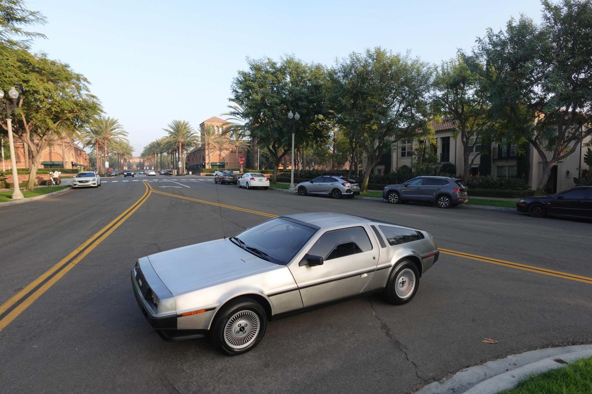 1981 DeLorean DMC-12 