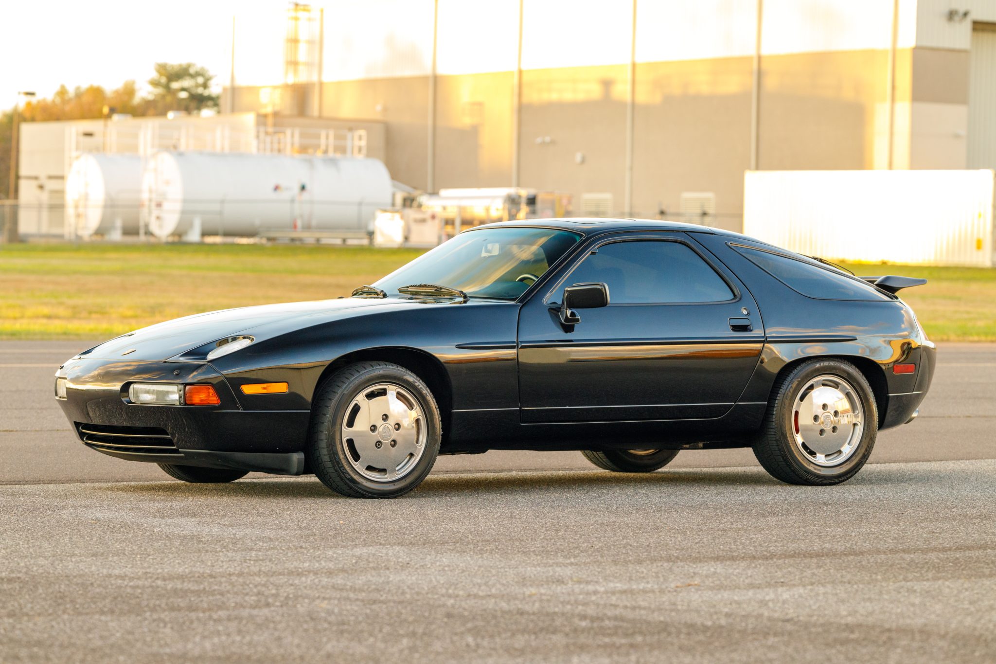 1987 Porsche 928 
