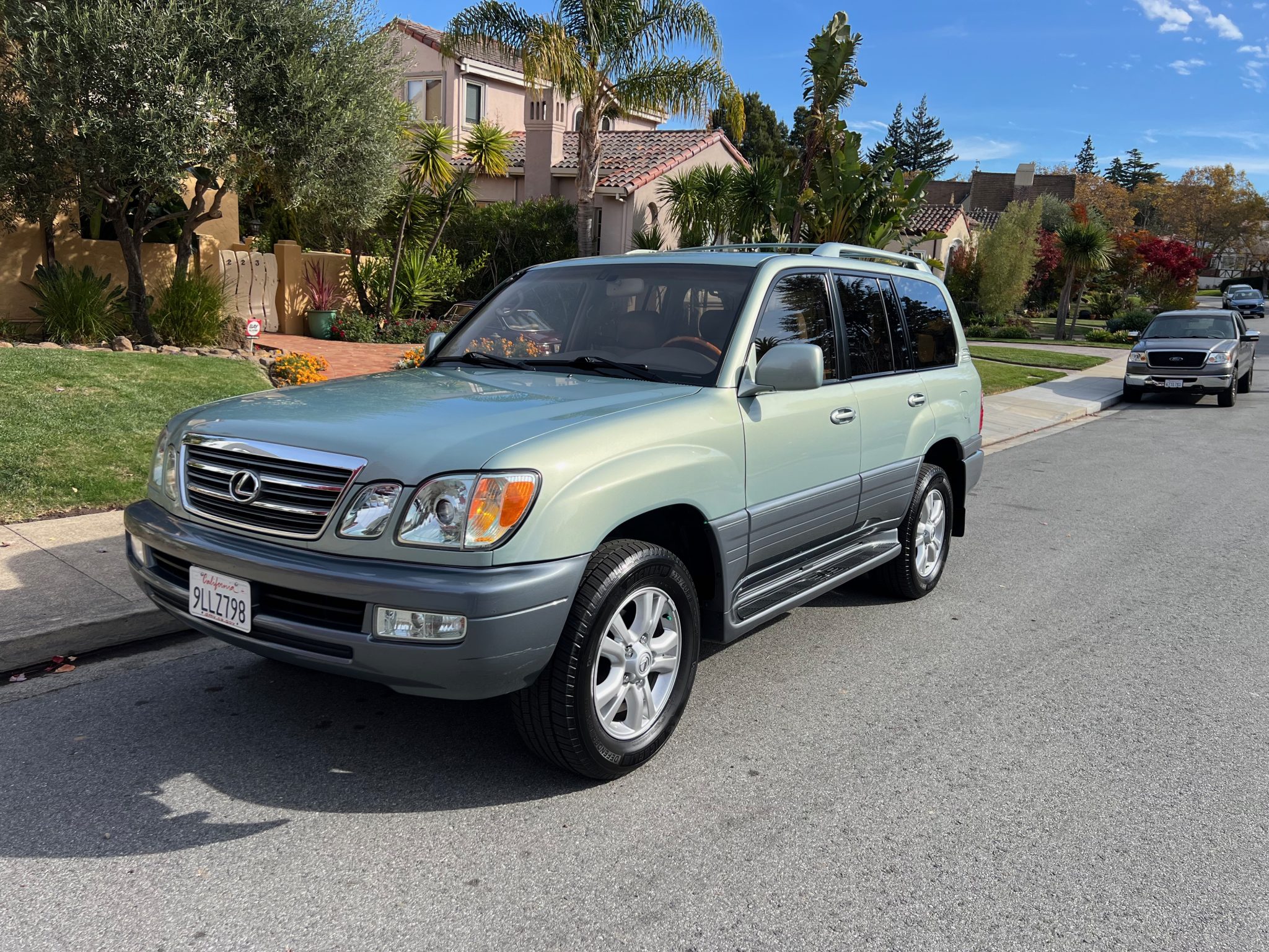 2003 Lexus LX470 