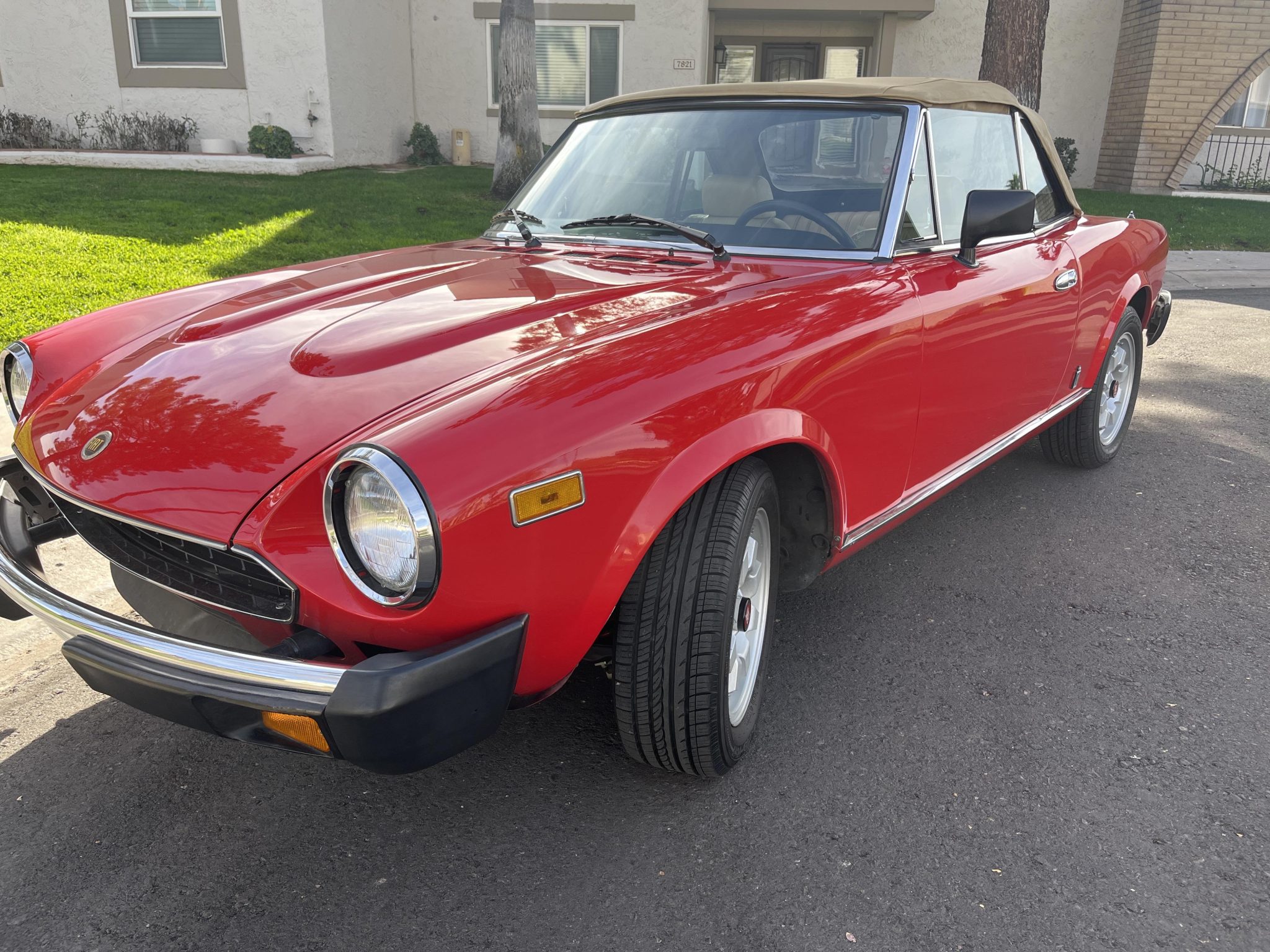 1982 Fiat 124 Spider (1966-1985) 