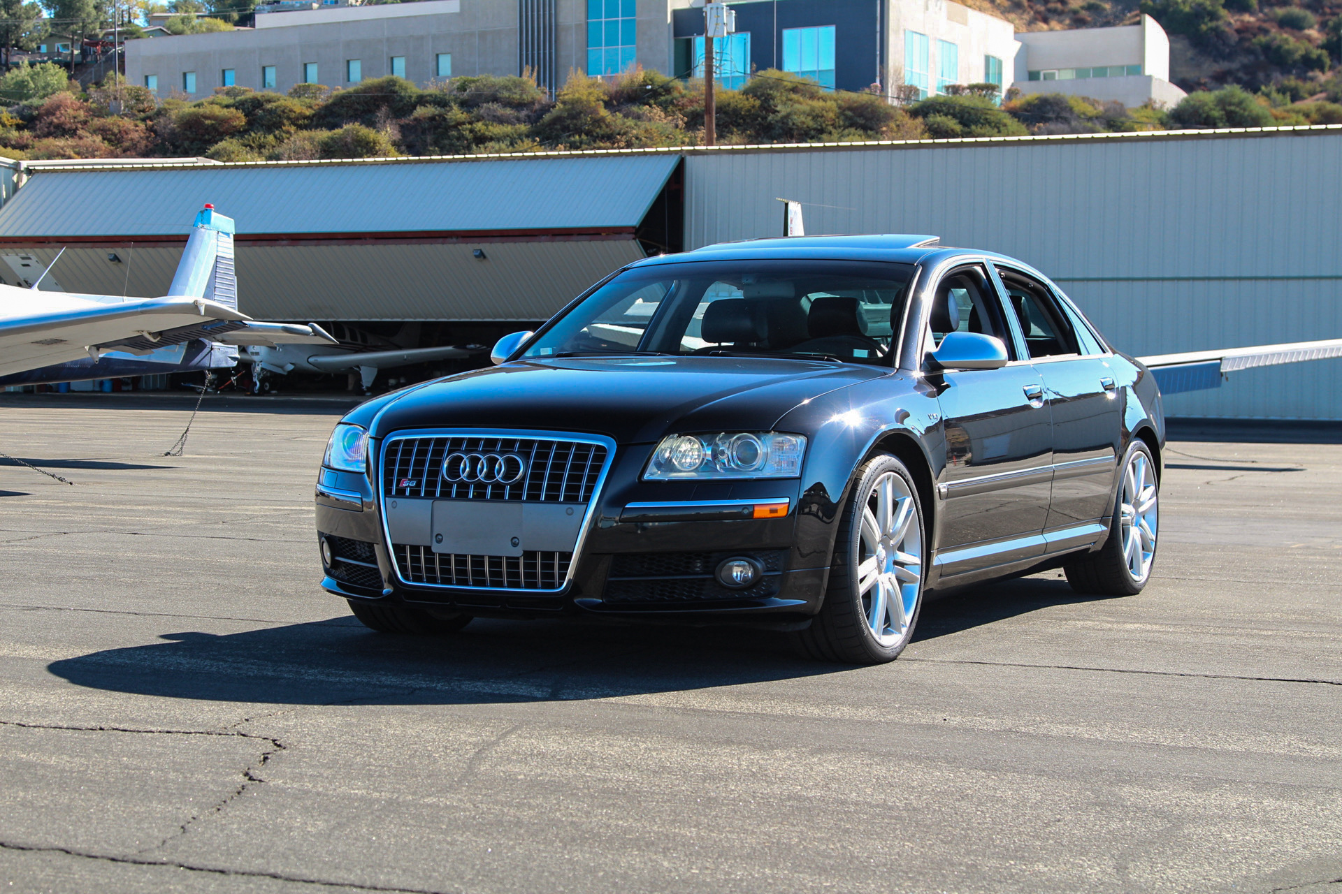 2007 Audi S8 