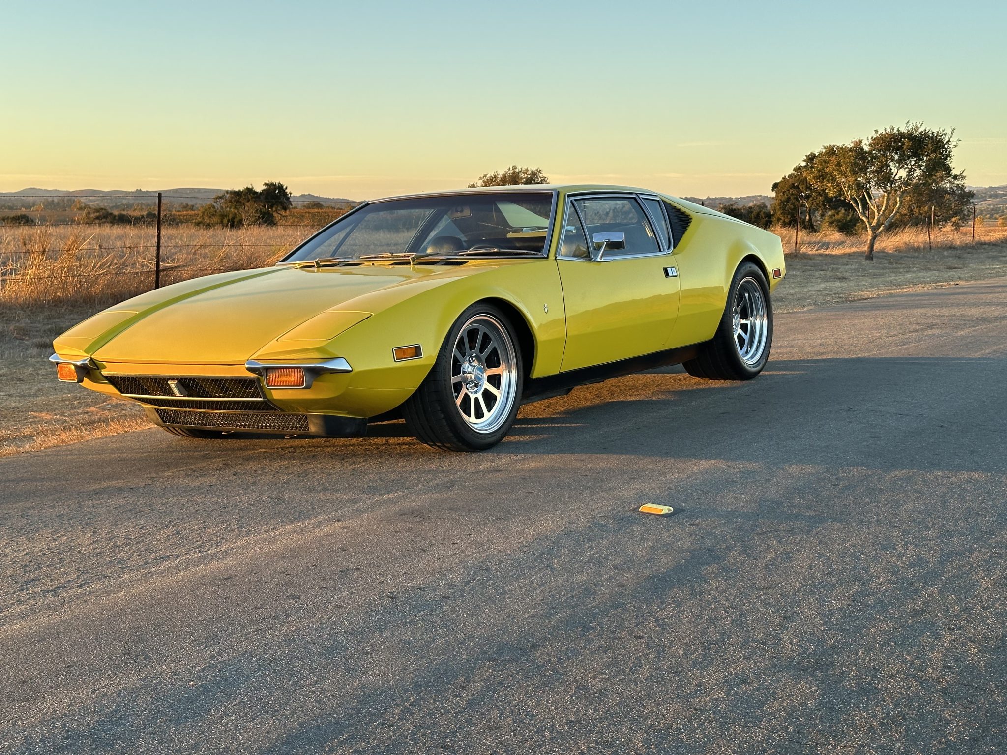 1972 DeTomaso Pantera 
