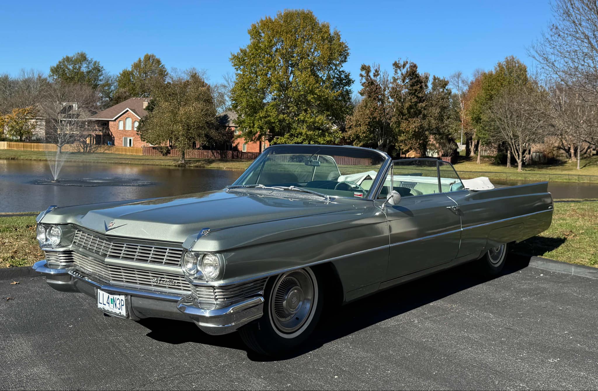 1964 Cadillac DeVille 