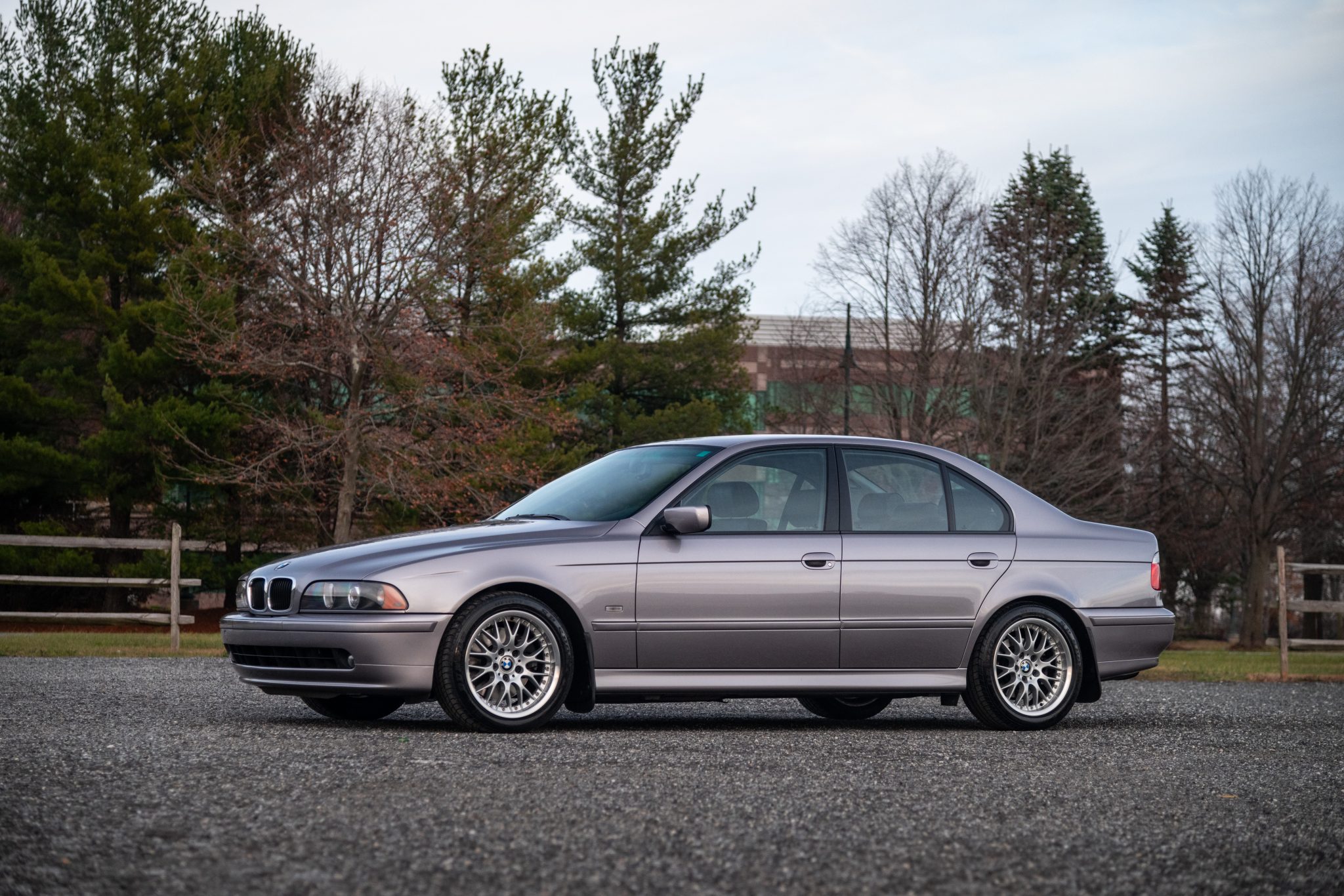 2001 BMW E39 5-Series 