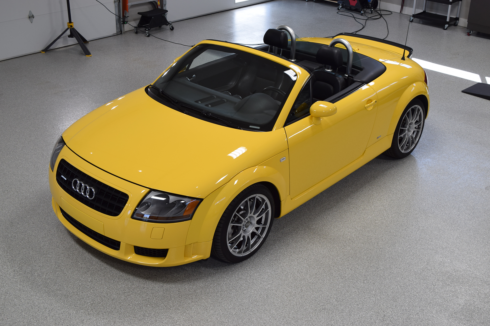 2004 Audi TT 