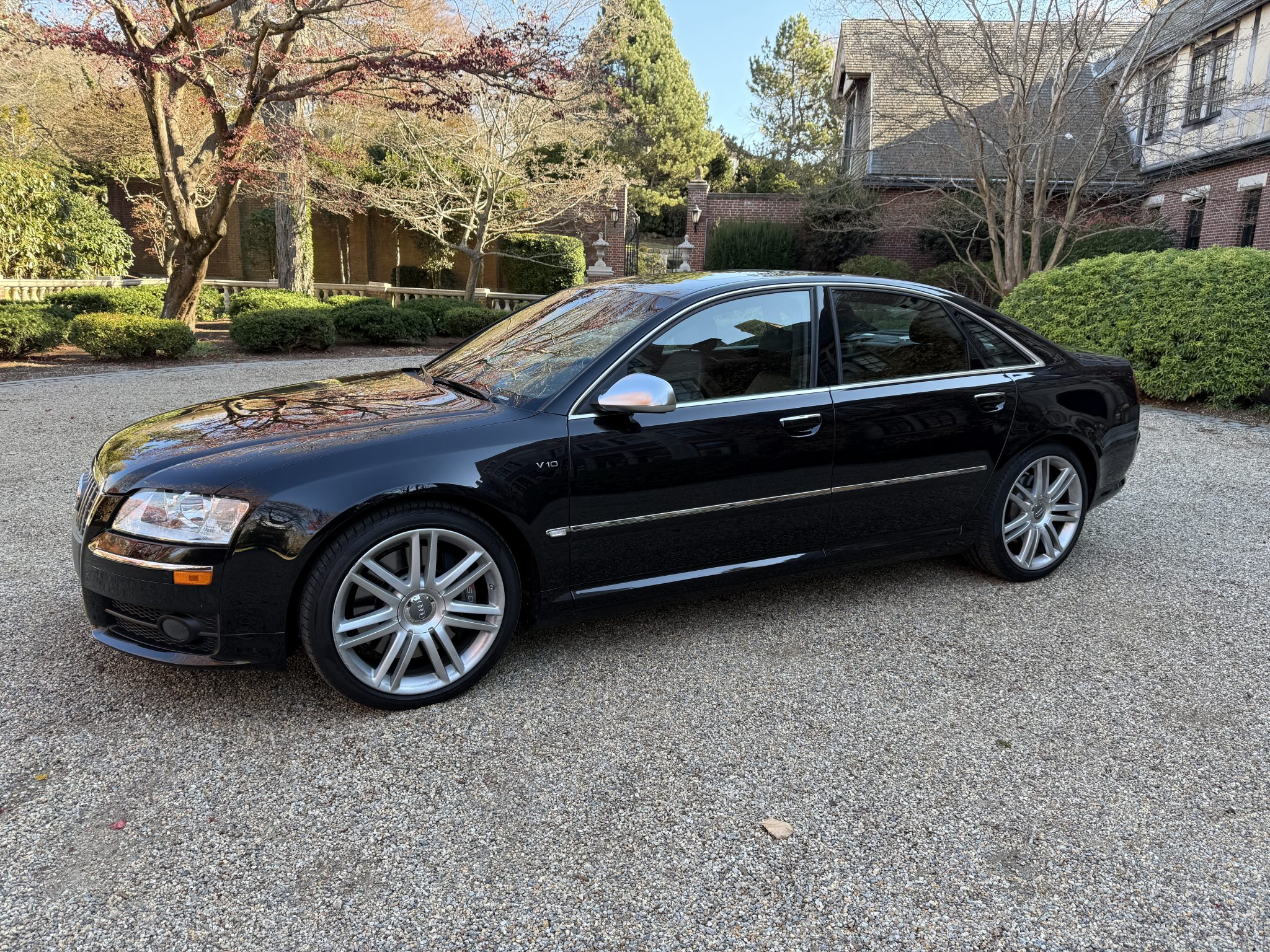 2007 Audi S8 