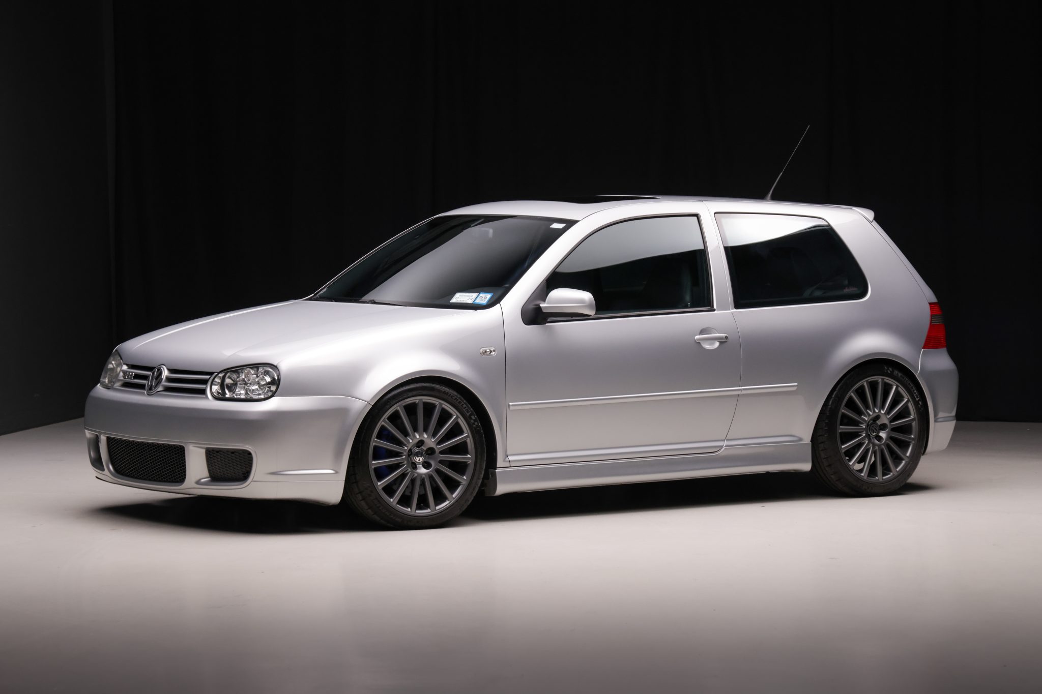 2004 Volkswagen R32 