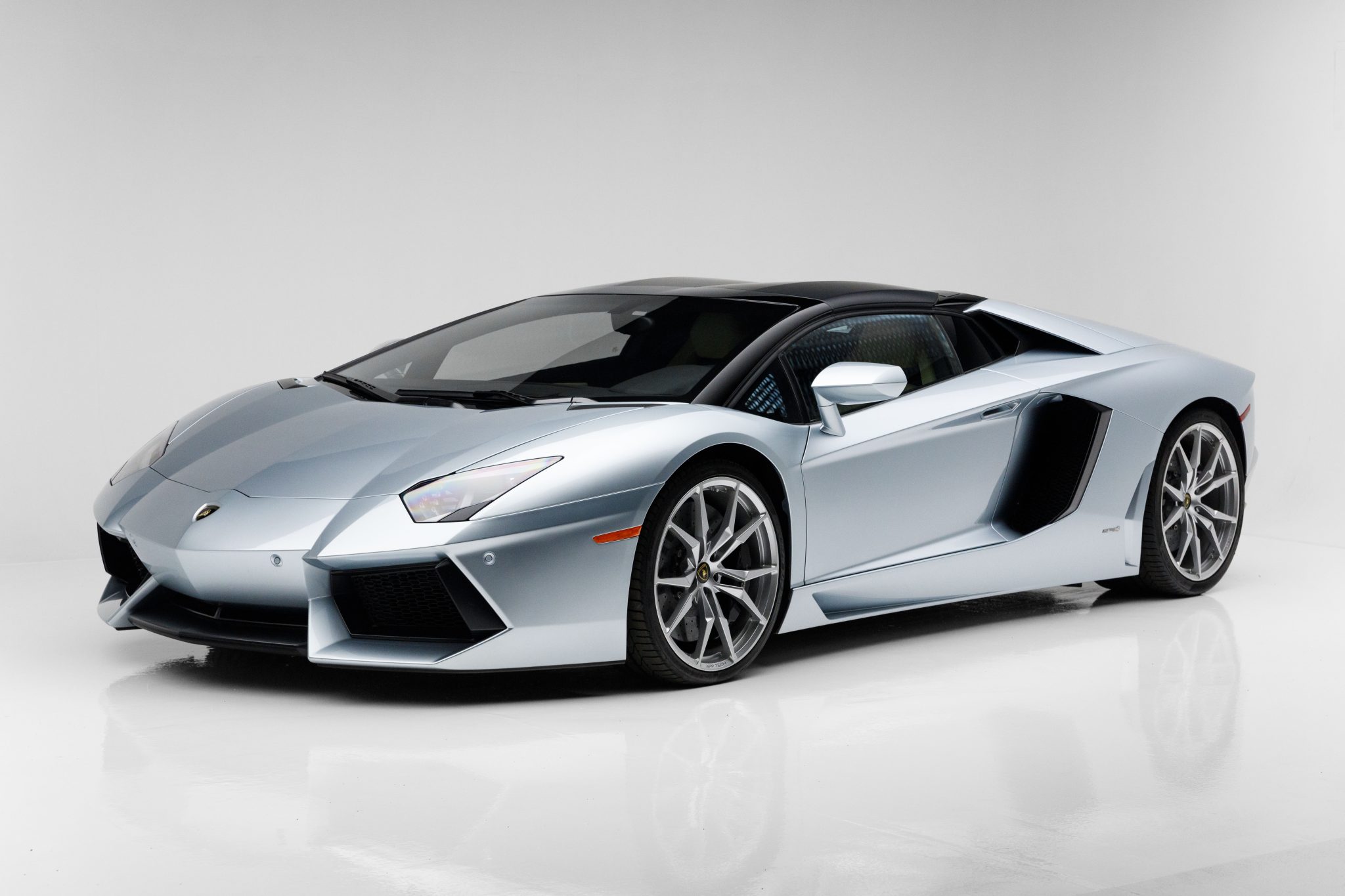 2013 Lamborghini Aventador 