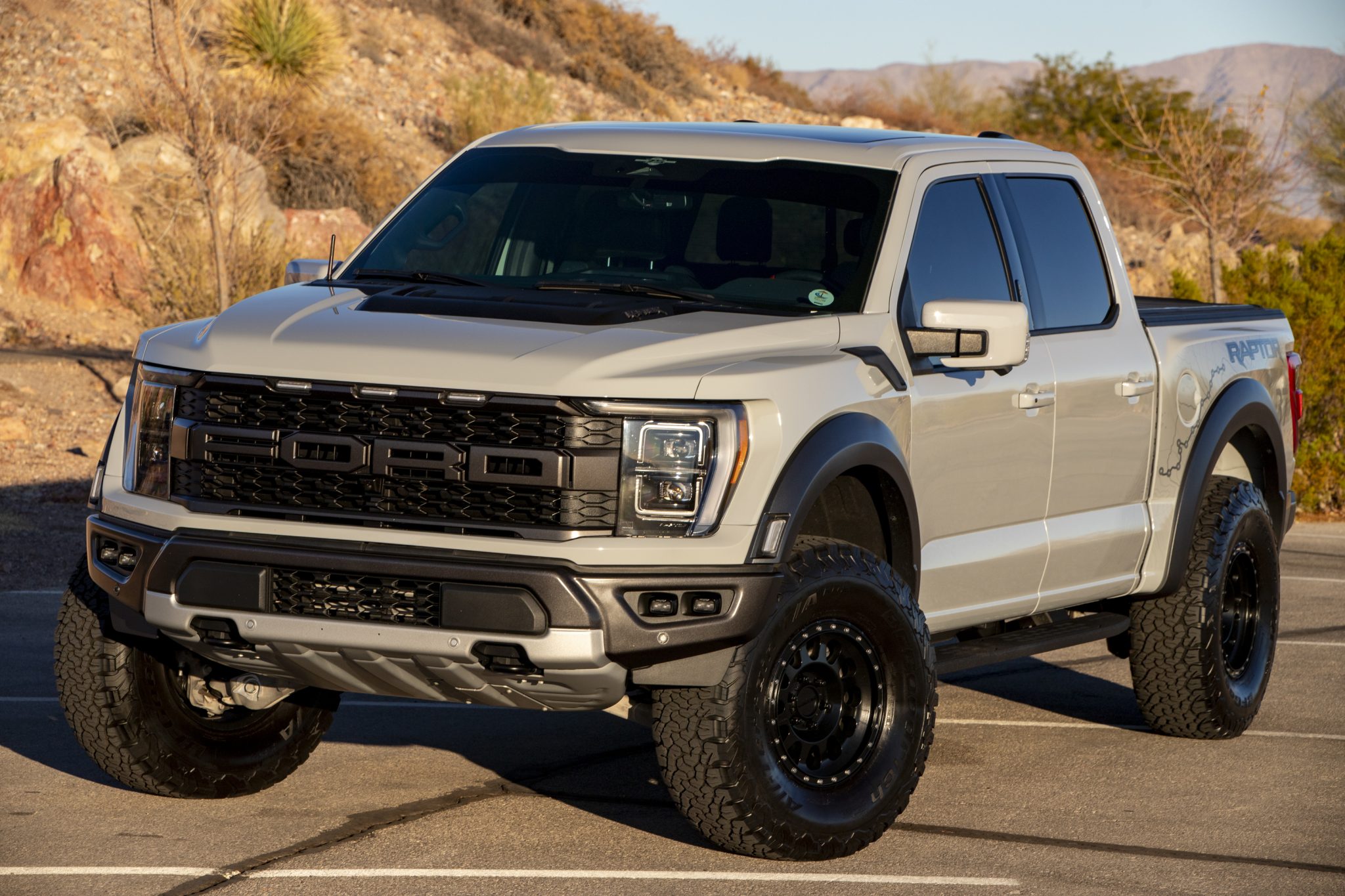 2023 Ford F-150 Raptor 