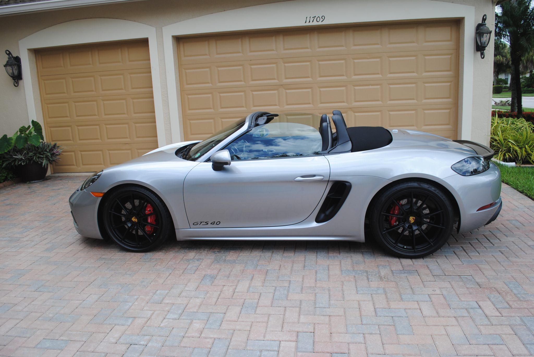 2021 Porsche 982 718 Boxster 