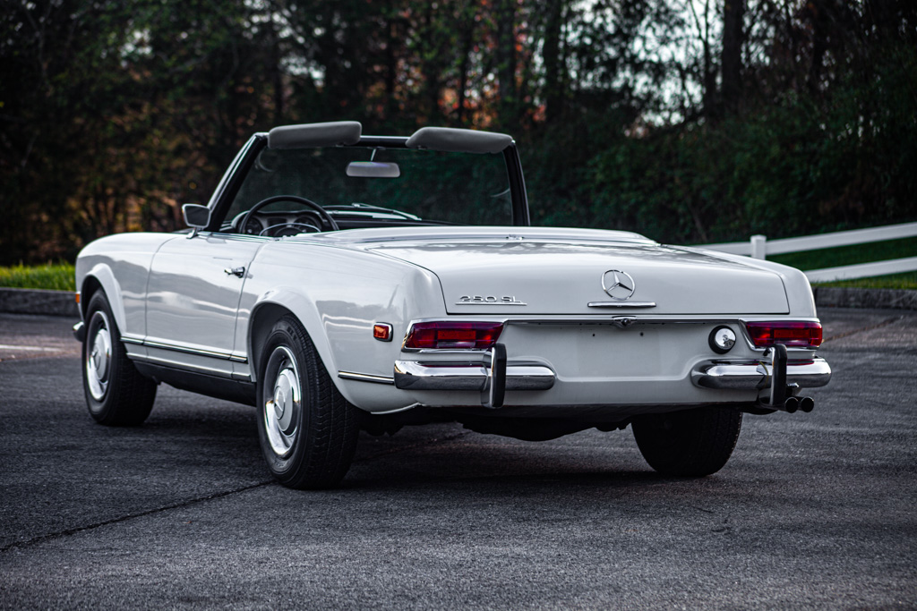 1967 Mercedes-Benz W113 SL 