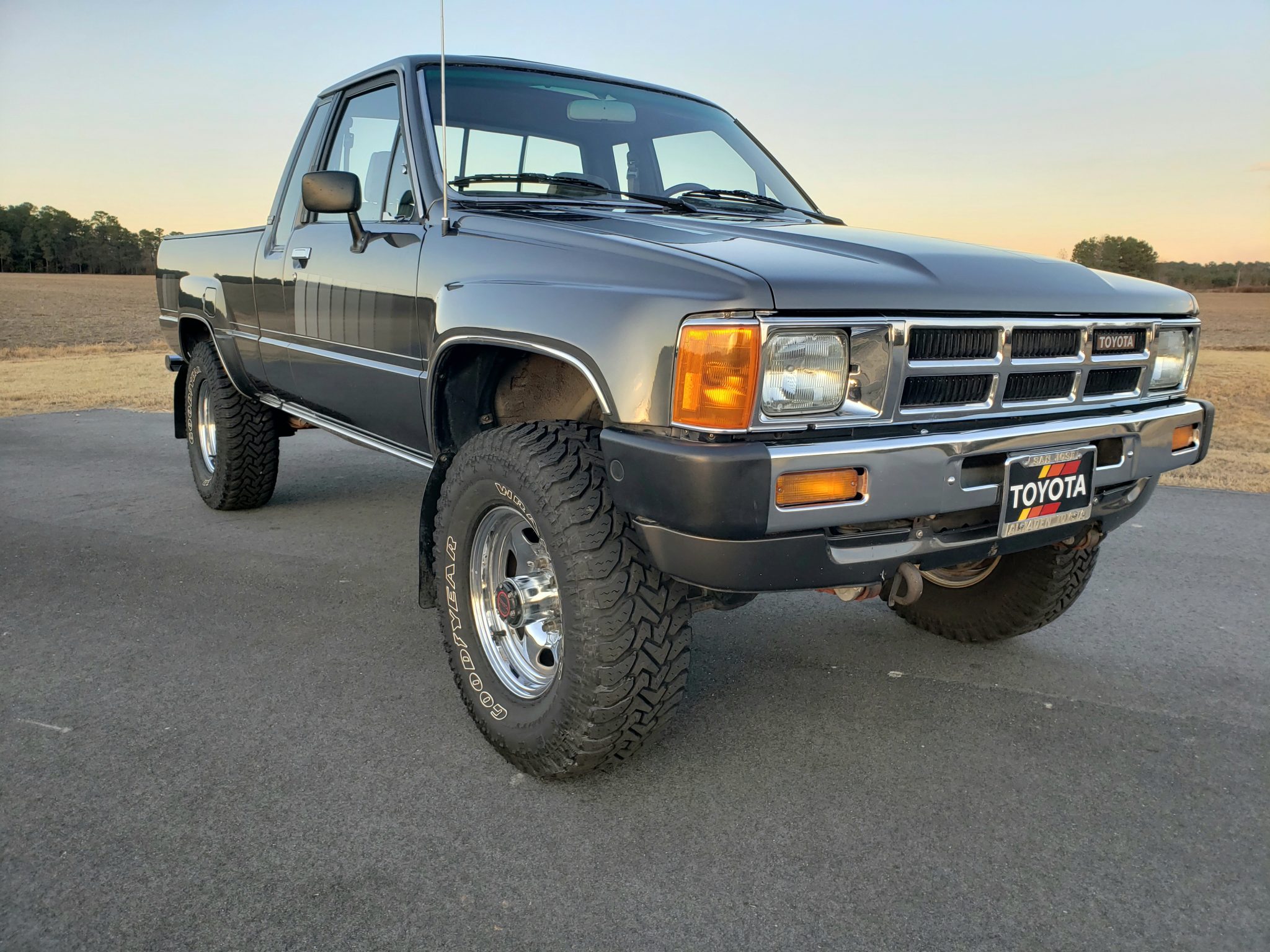 1984 Toyota Pickup (N50/N60/N70 1984-1988) 