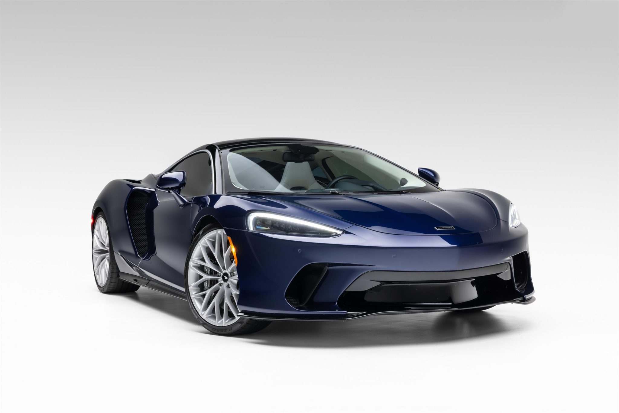 2023 McLaren GT 