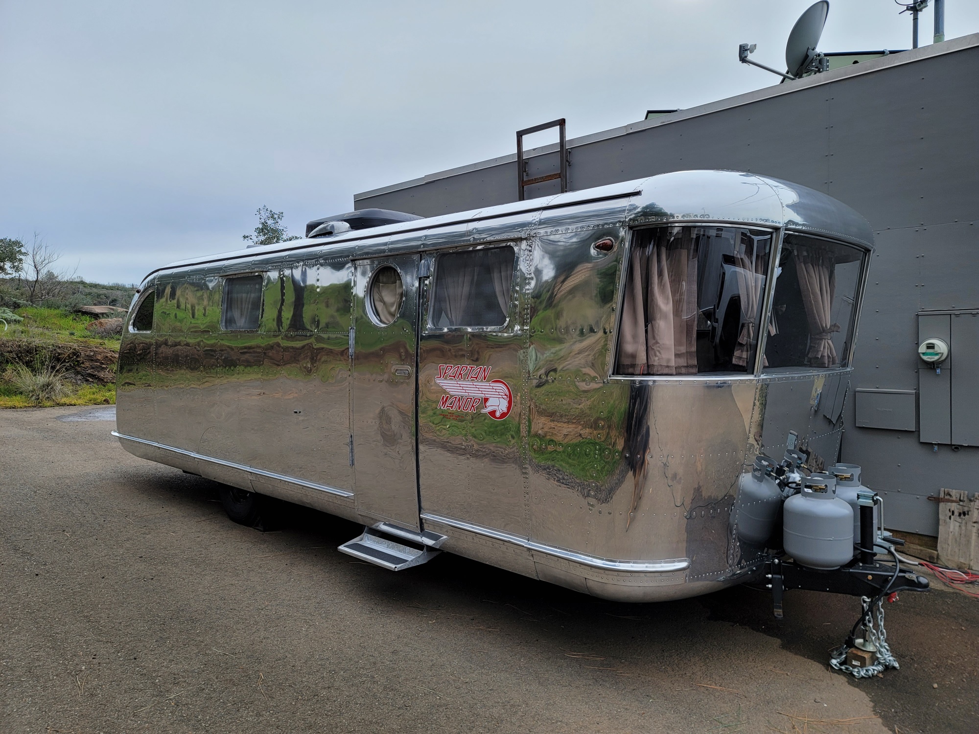 1946 Parts and Automobilia – Trailers 