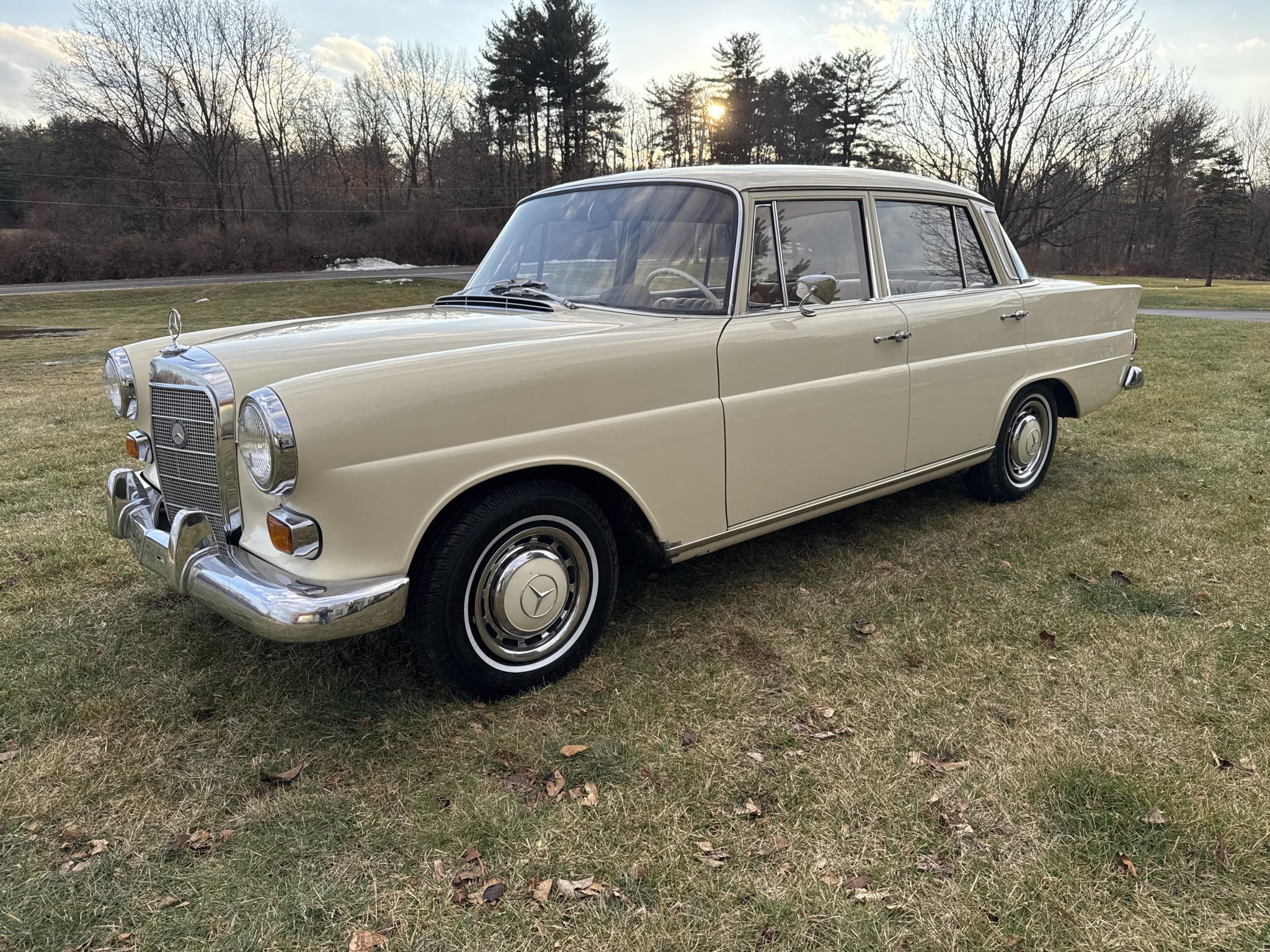 1966 Mercedes-Benz W110 