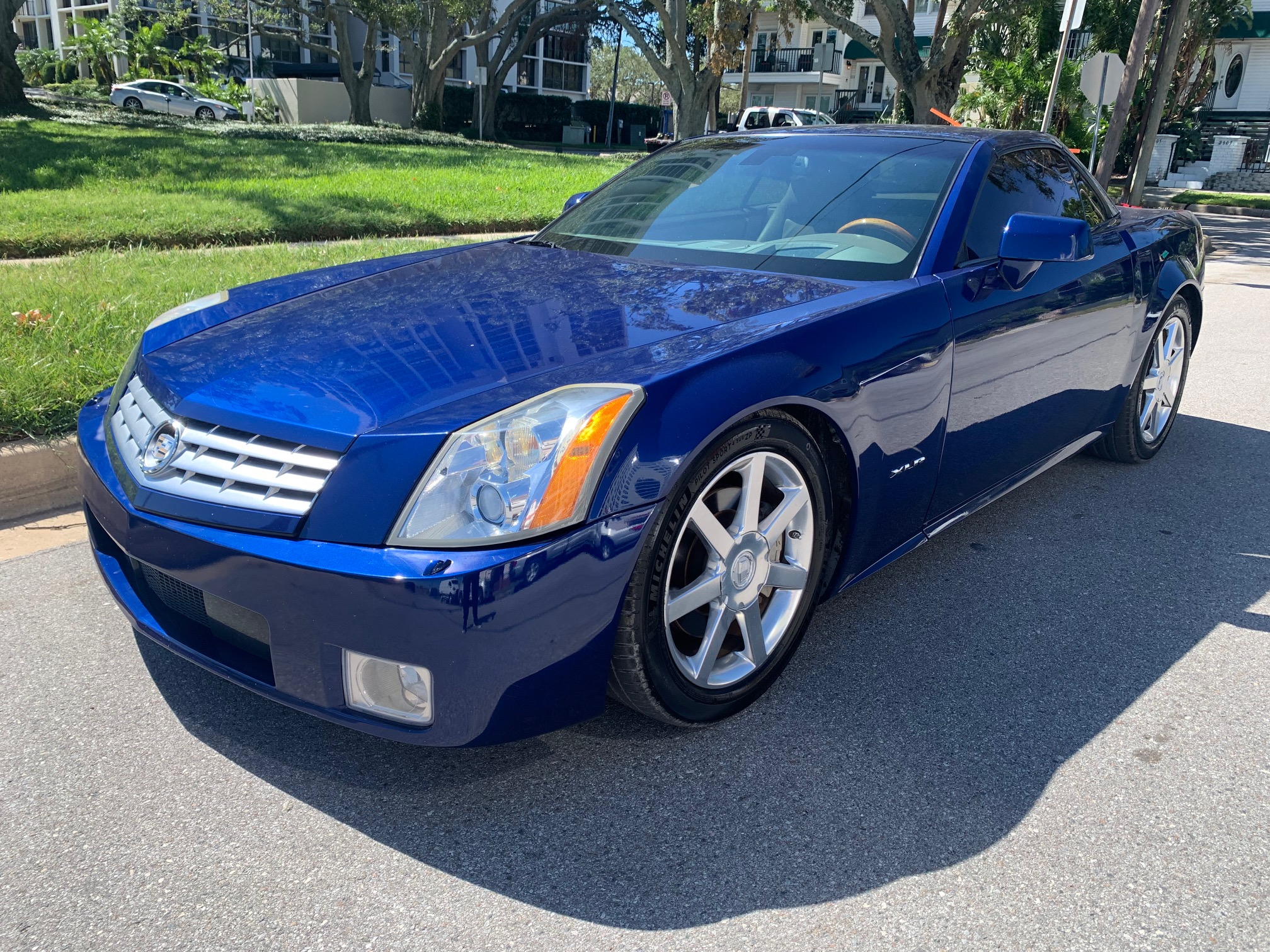 2005 Cadillac XLR 