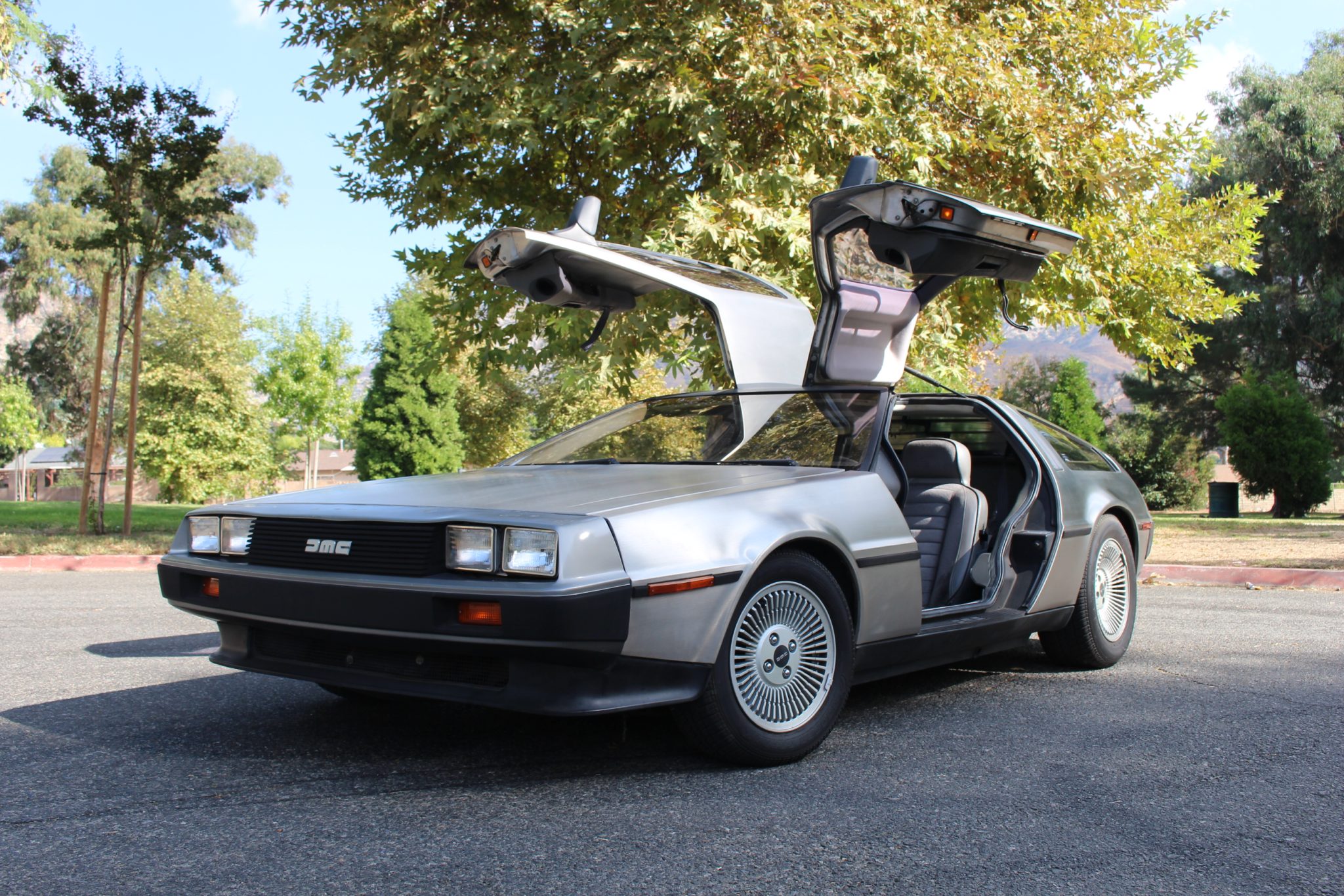 1981 DeLorean DMC-12 