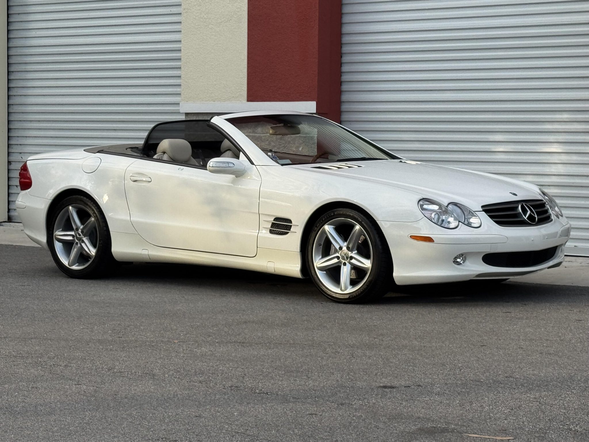 2004 Mercedes-Benz R230 SL 