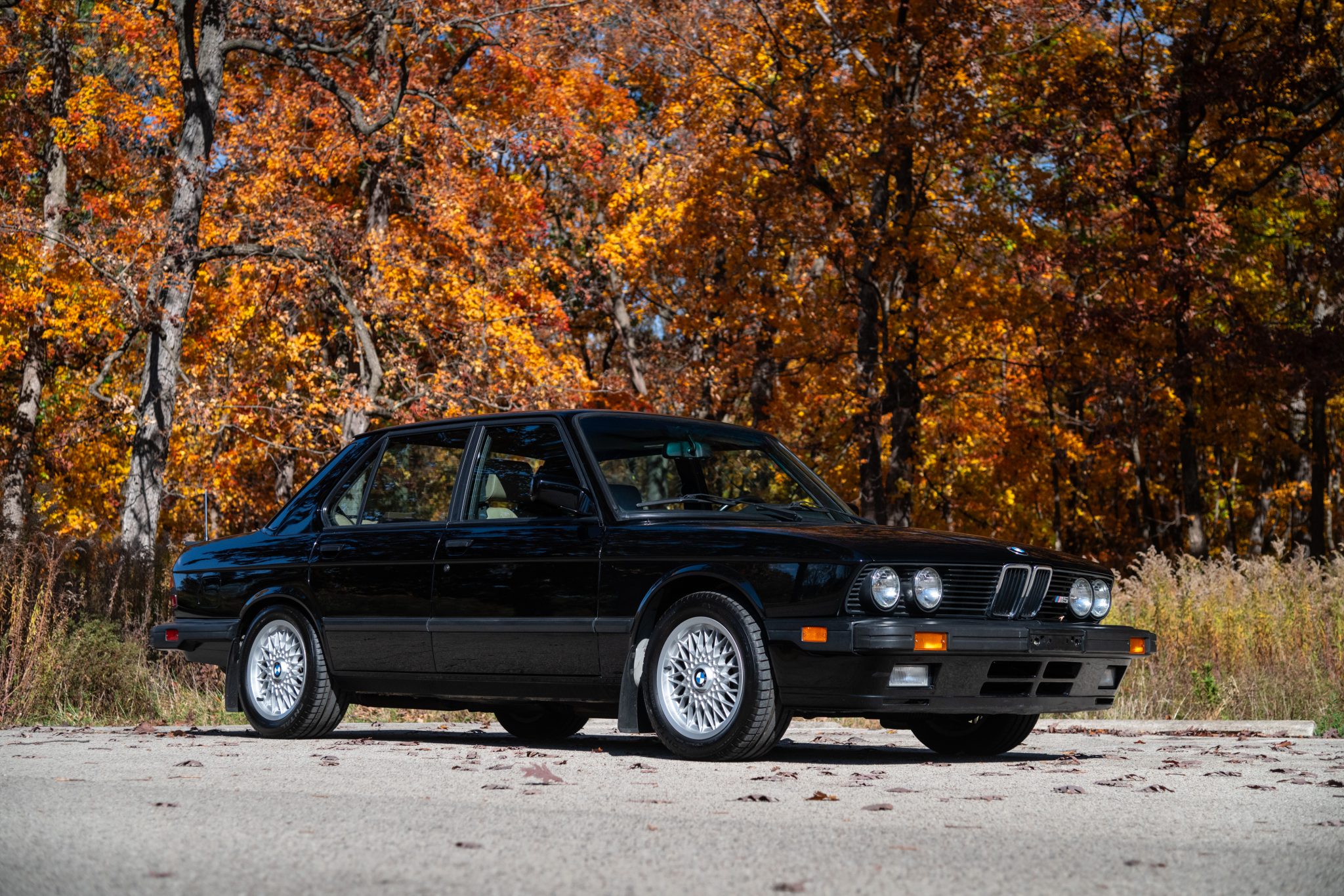 1988 BMW E28 M5 
