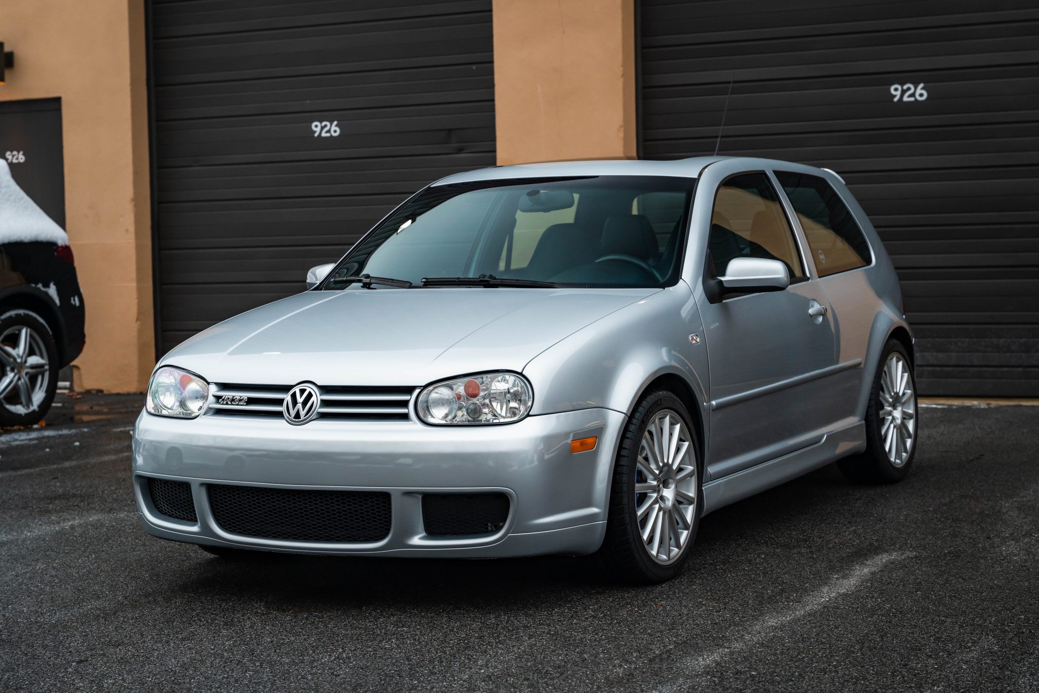2004 Volkswagen R32 