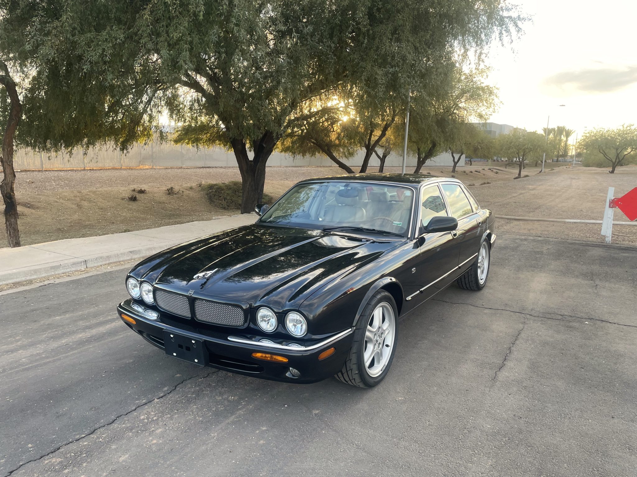 1998 Jaguar X308 XJR (1998-2003) 