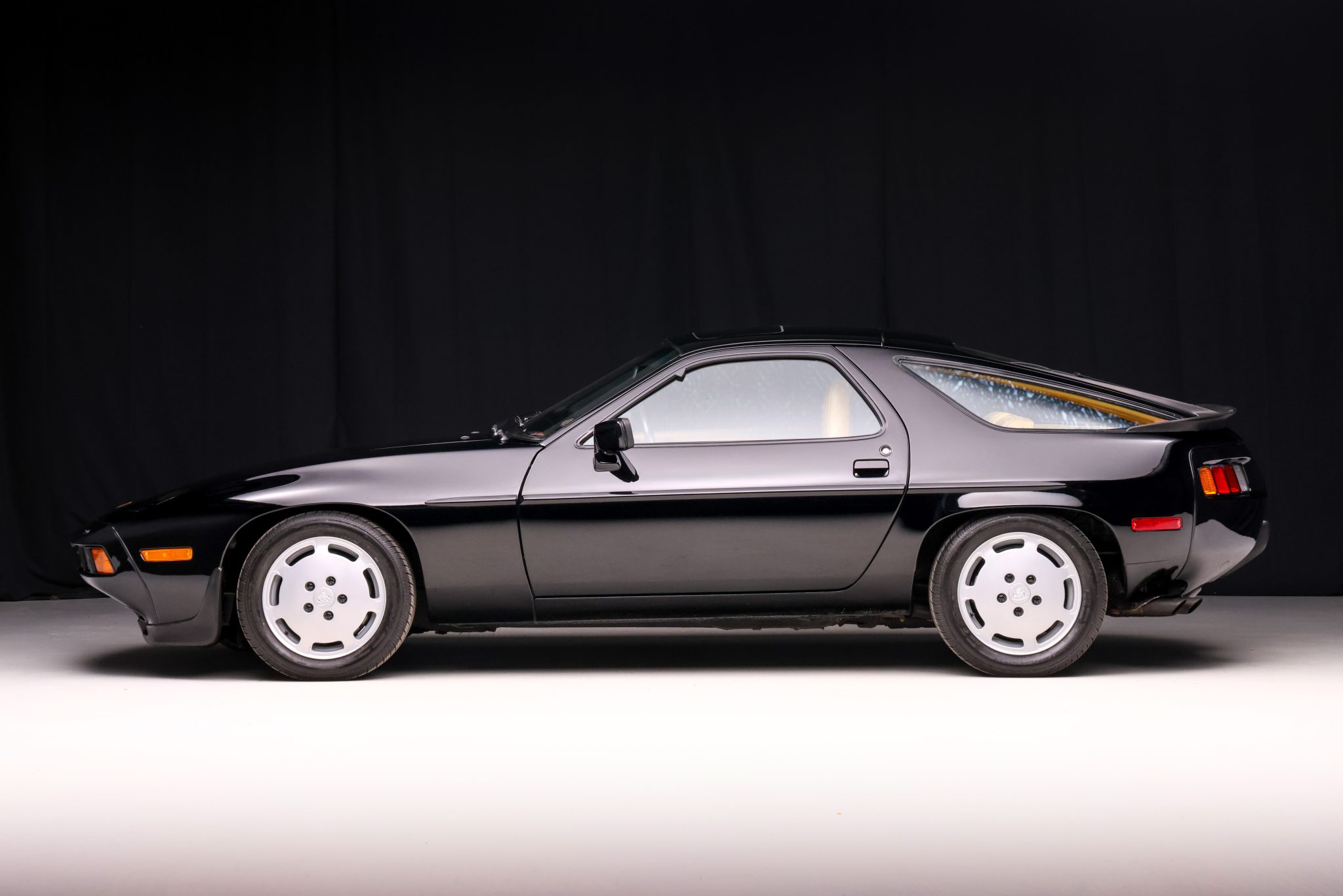 1986 Porsche 928 